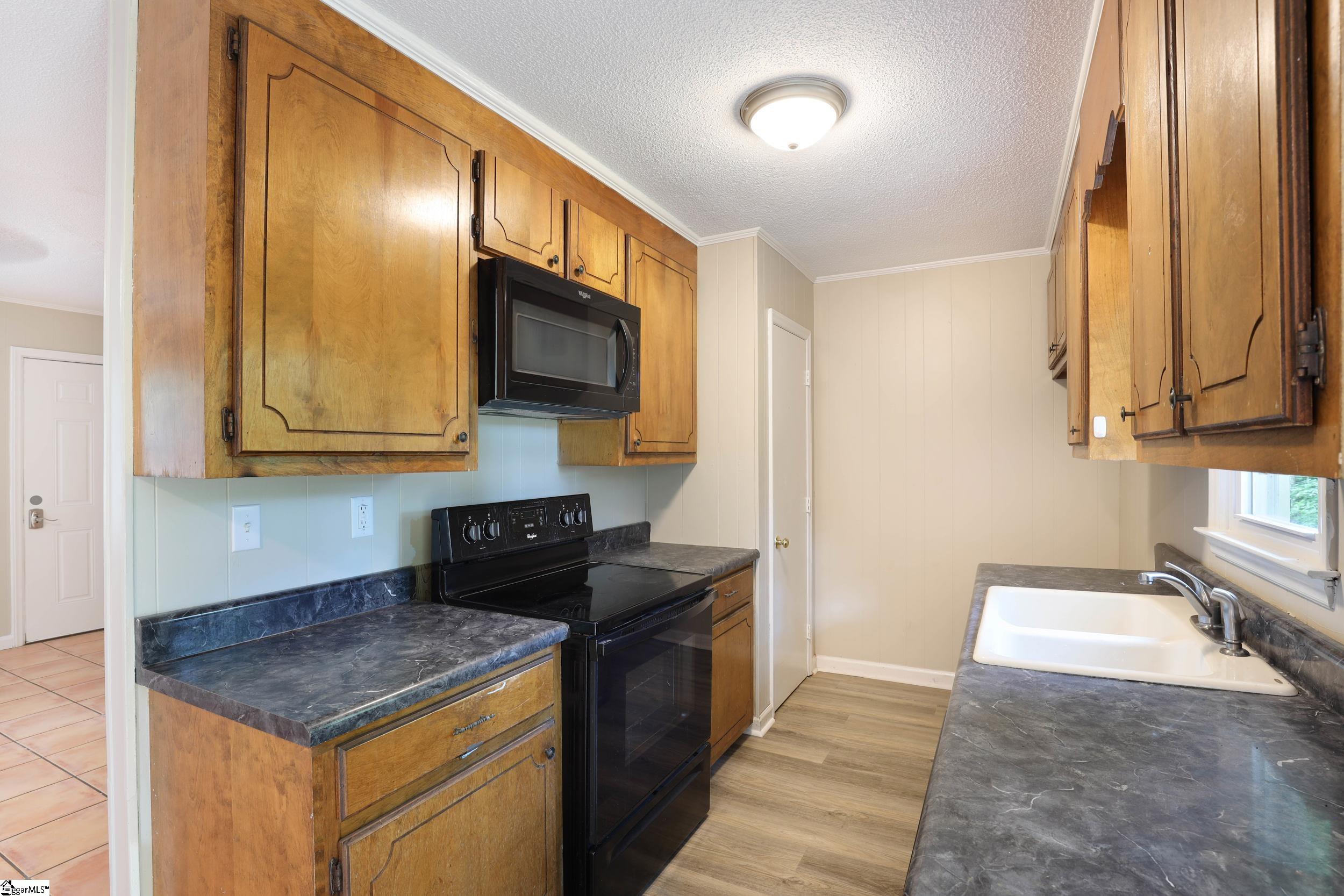 108 Rollingwood Street Central, SC 29630