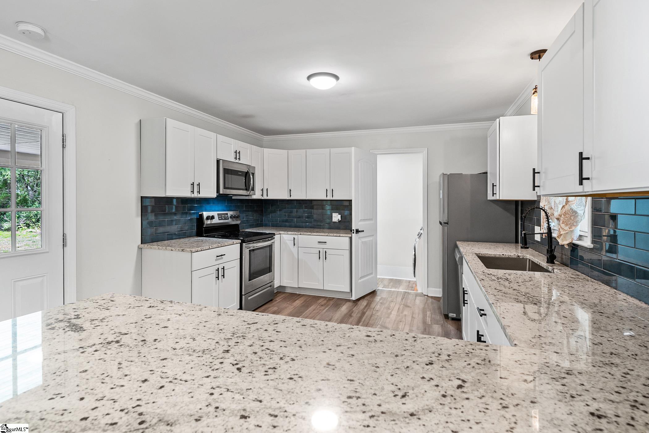 208 Pinewood Drive Taylors, SC 29687