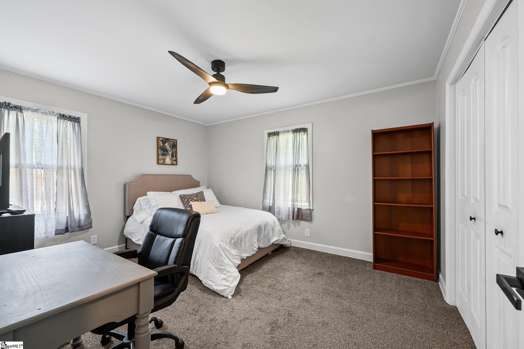 208 Pinewood Drive Taylors, SC 29687