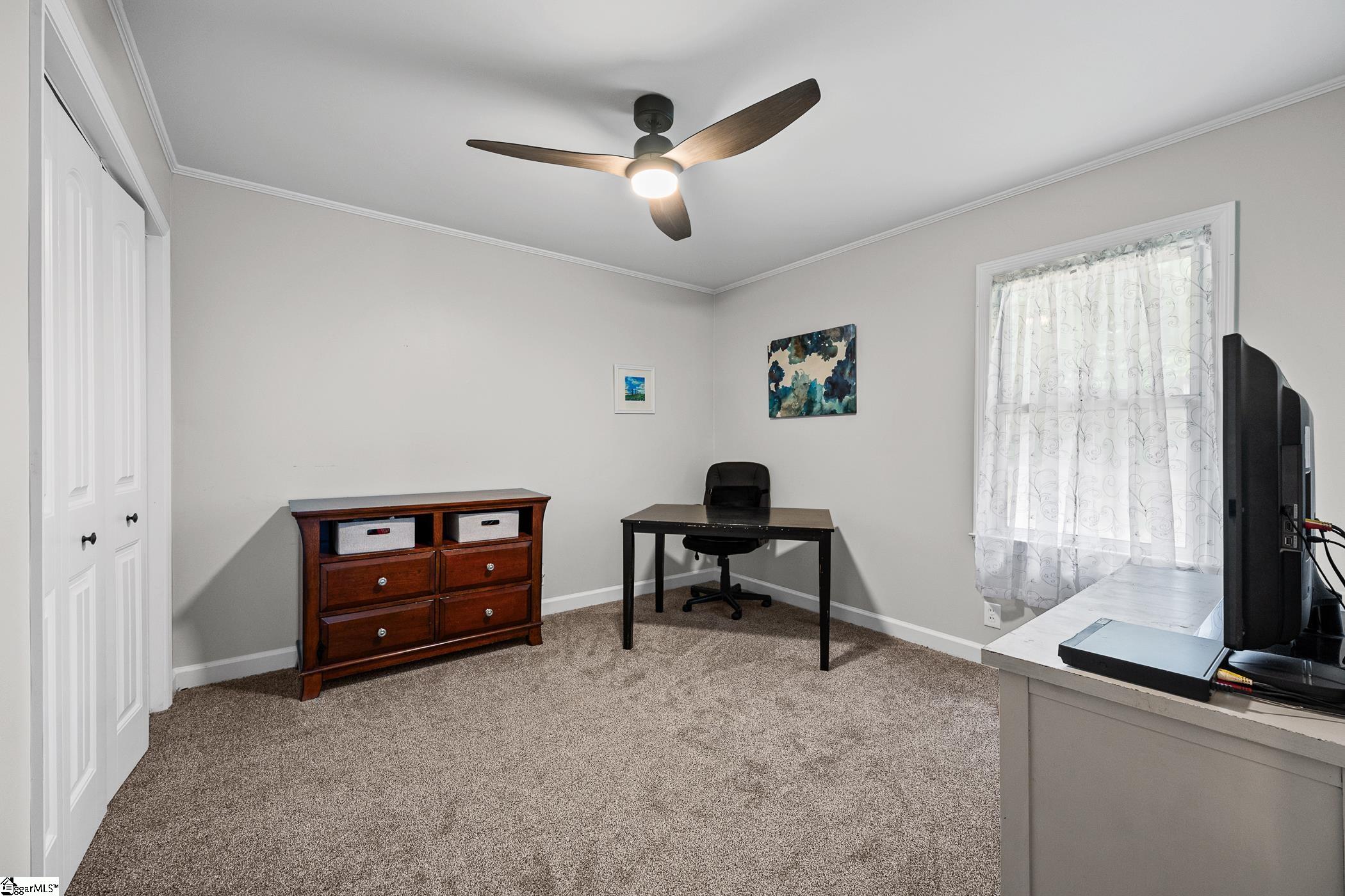 208 Pinewood Drive Taylors, SC 29687