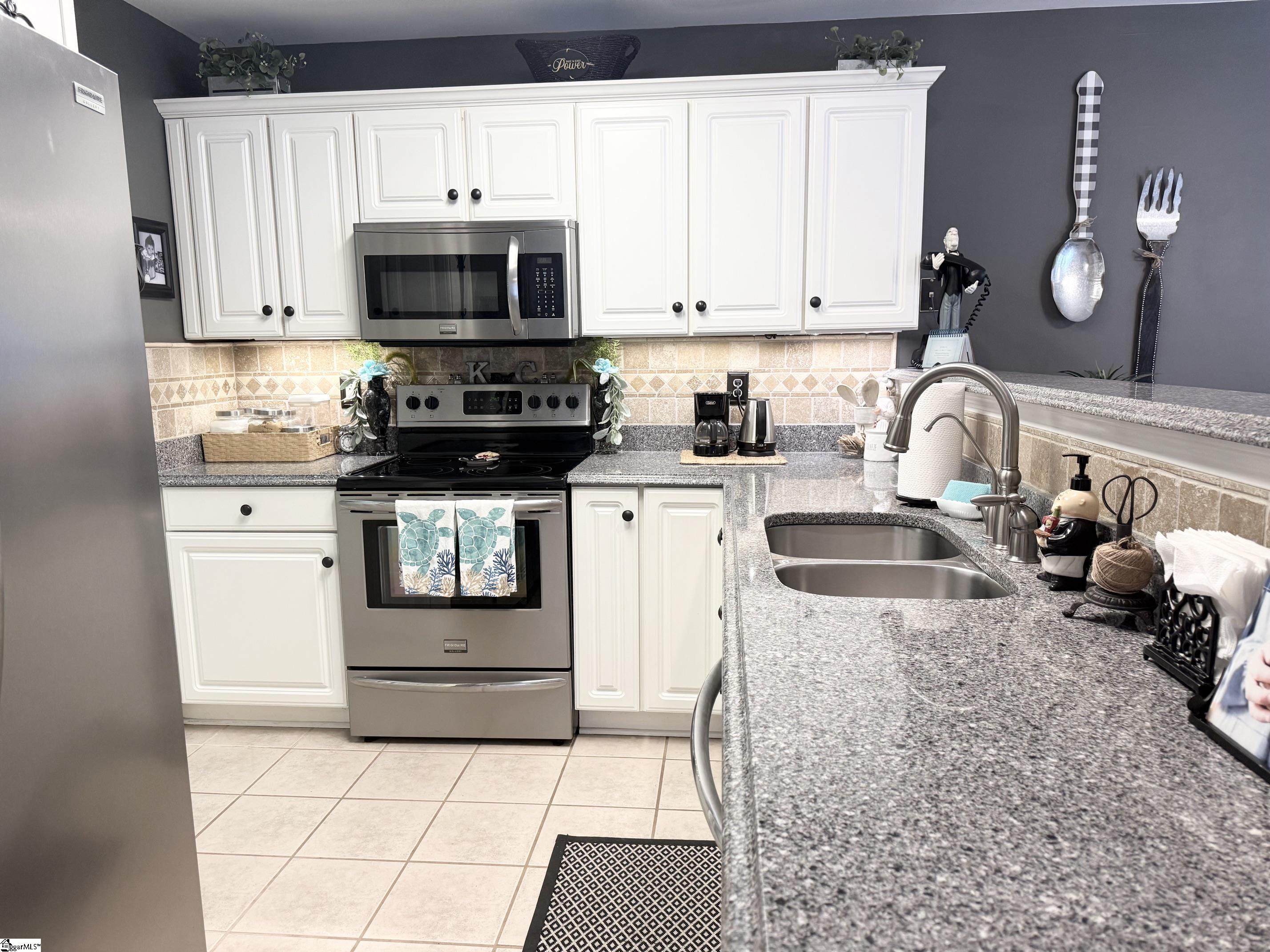 215 Chadwyck Court Greenville, SC 29615