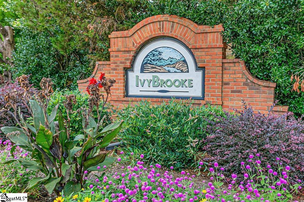 215 Chadwyck Court Greenville, SC 29615