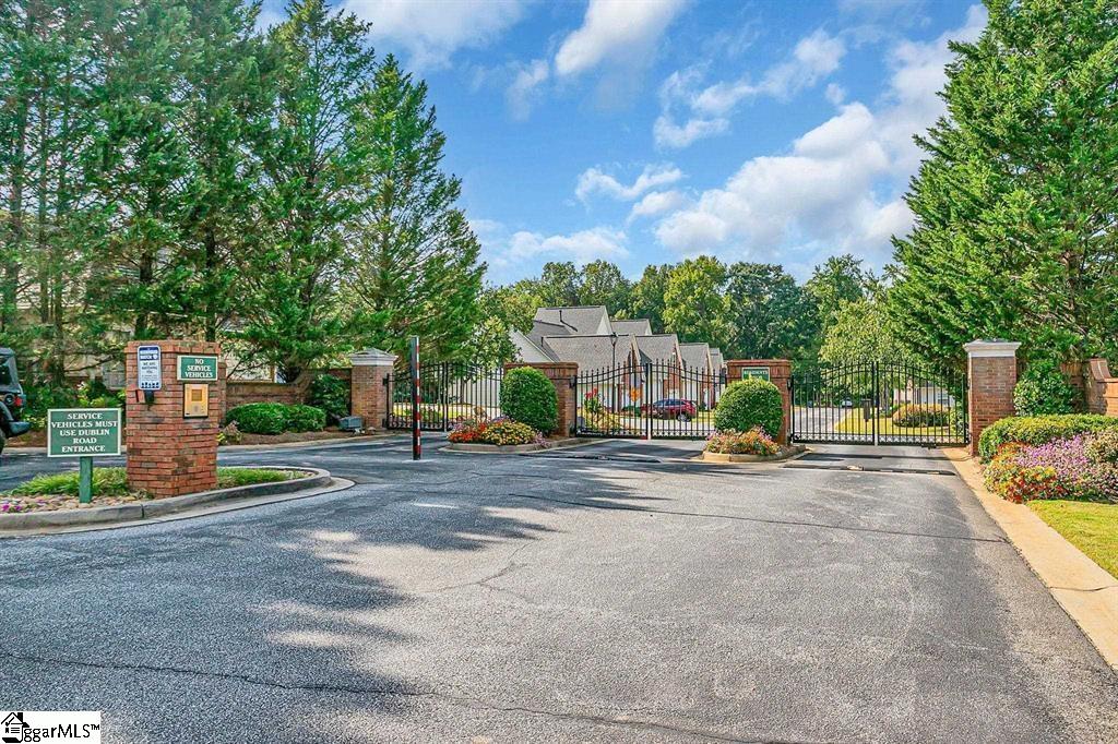 215 Chadwyck Court Greenville, SC 29615