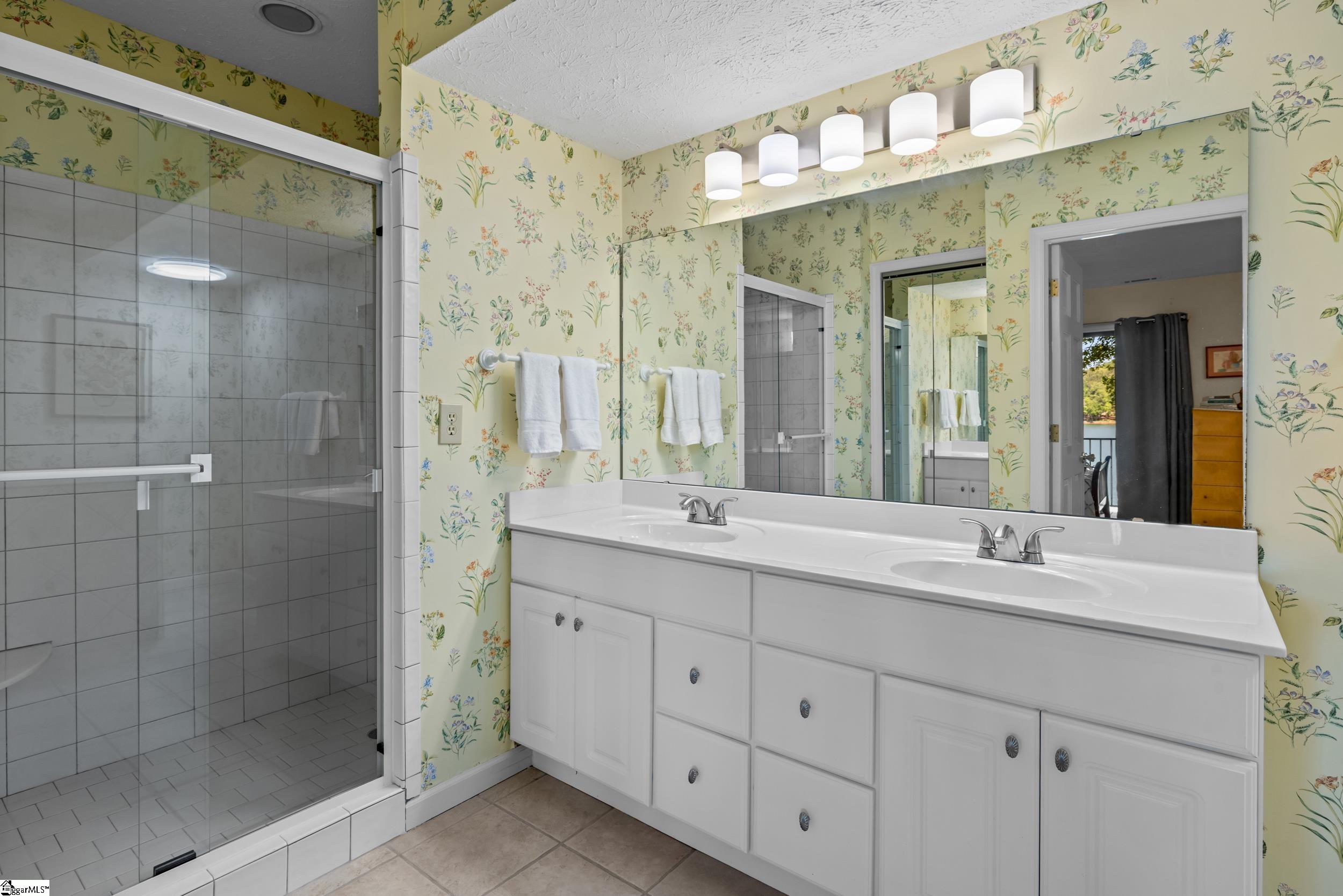 5 Lighthouse Court Salem, SC 29676