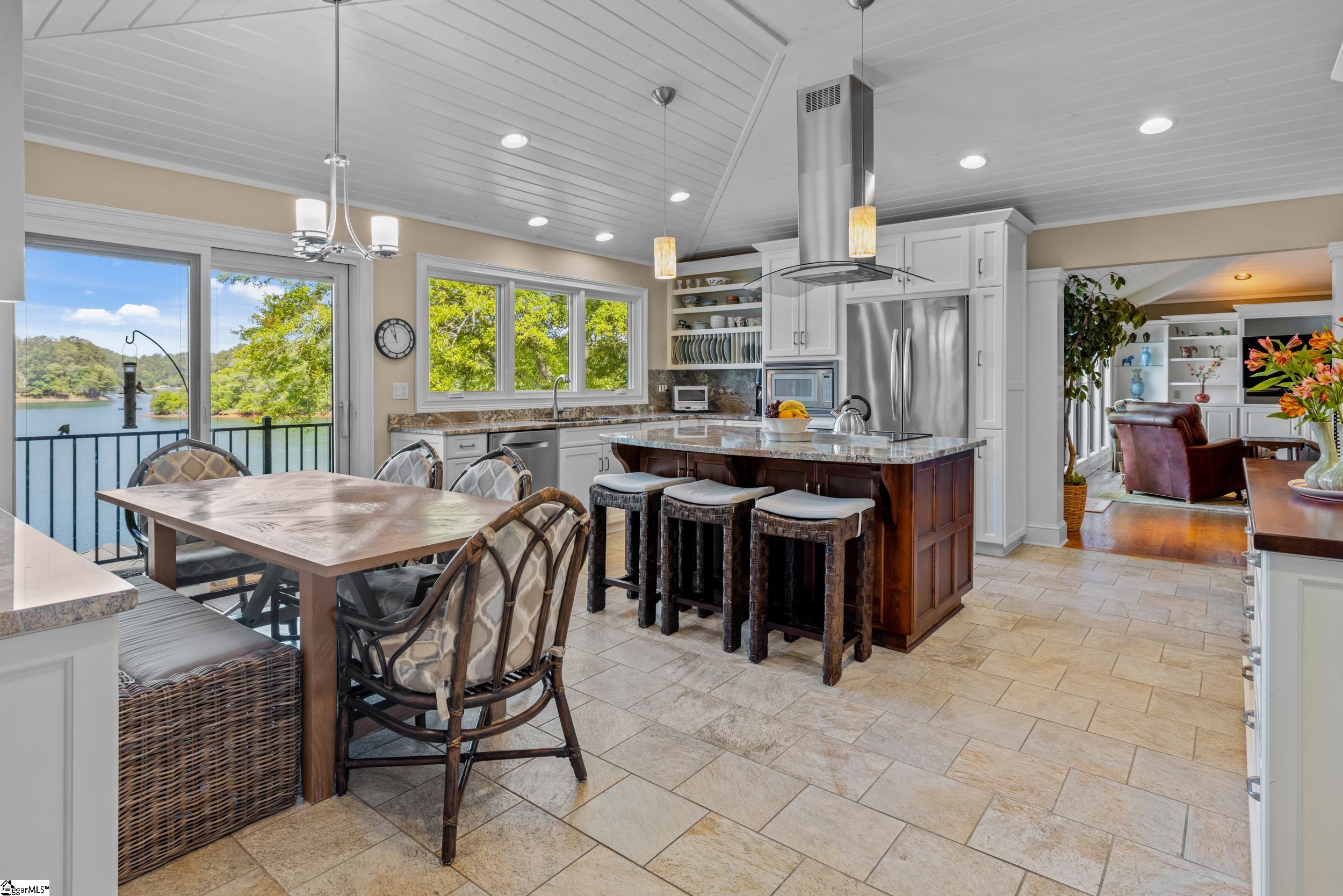 5 Lighthouse Court Salem, SC 29676