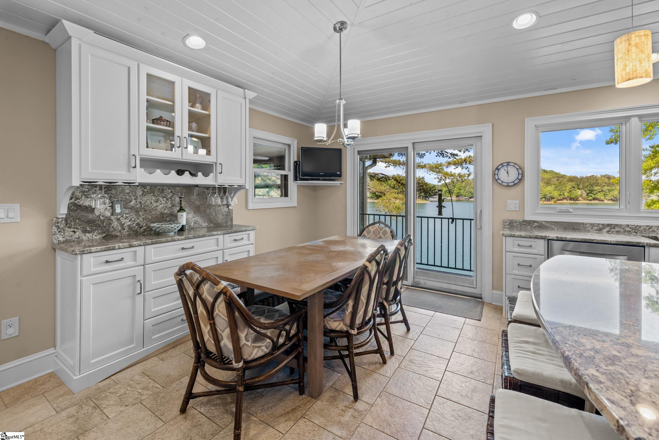 5 Lighthouse Court Salem, SC 29676
