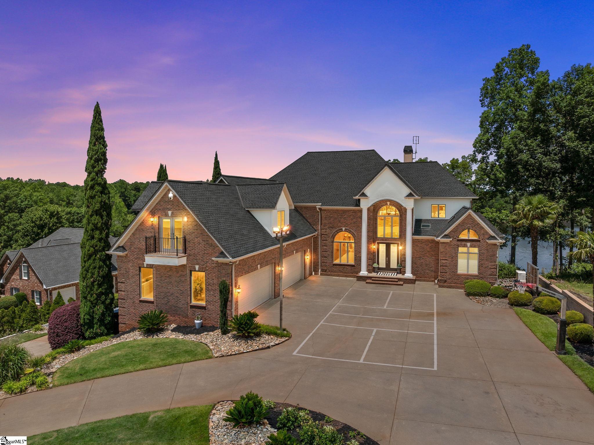 204 E Caledonia Court Inman, SC 29349