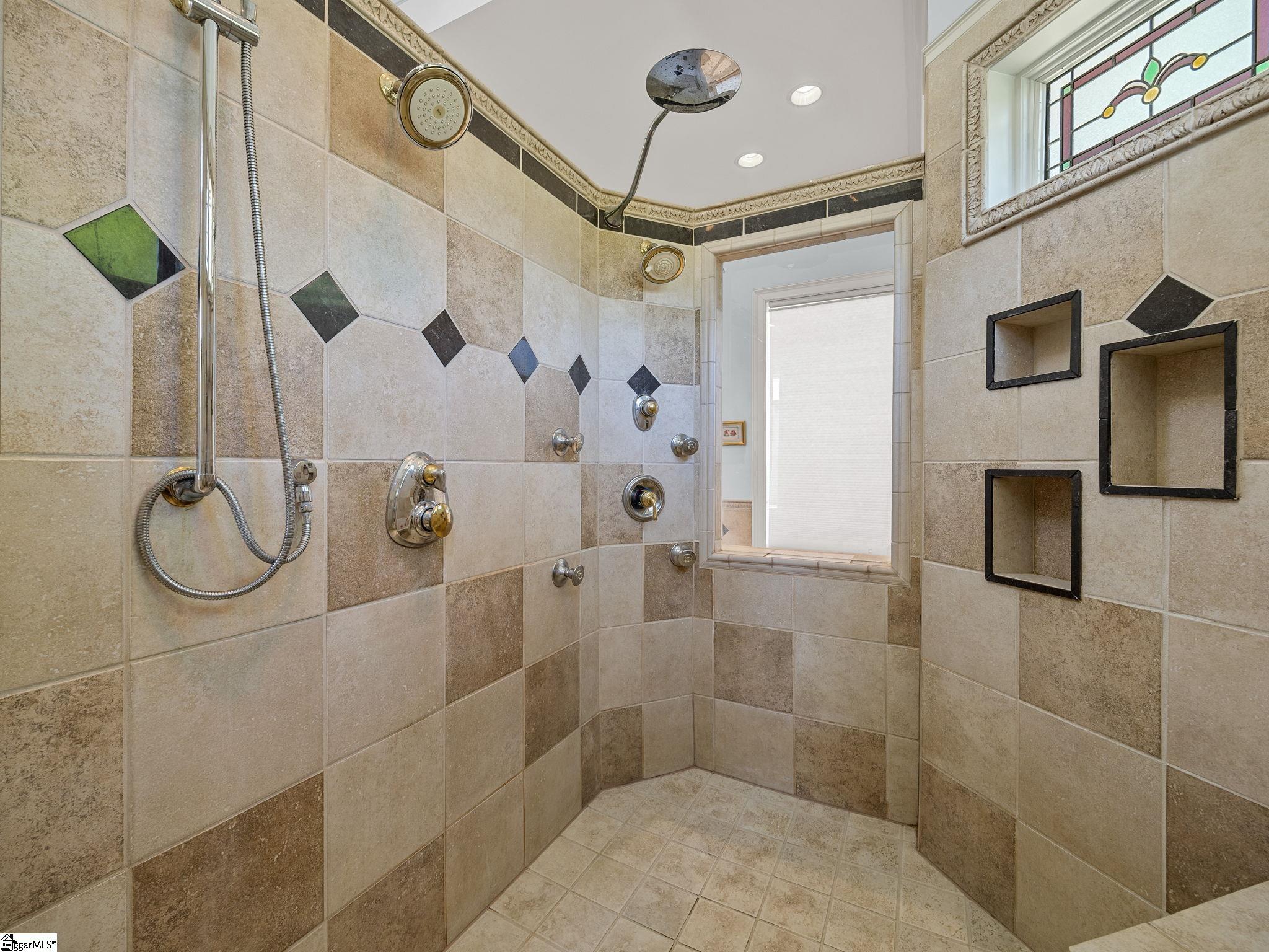 204 E Caledonia Court Inman, SC 29349