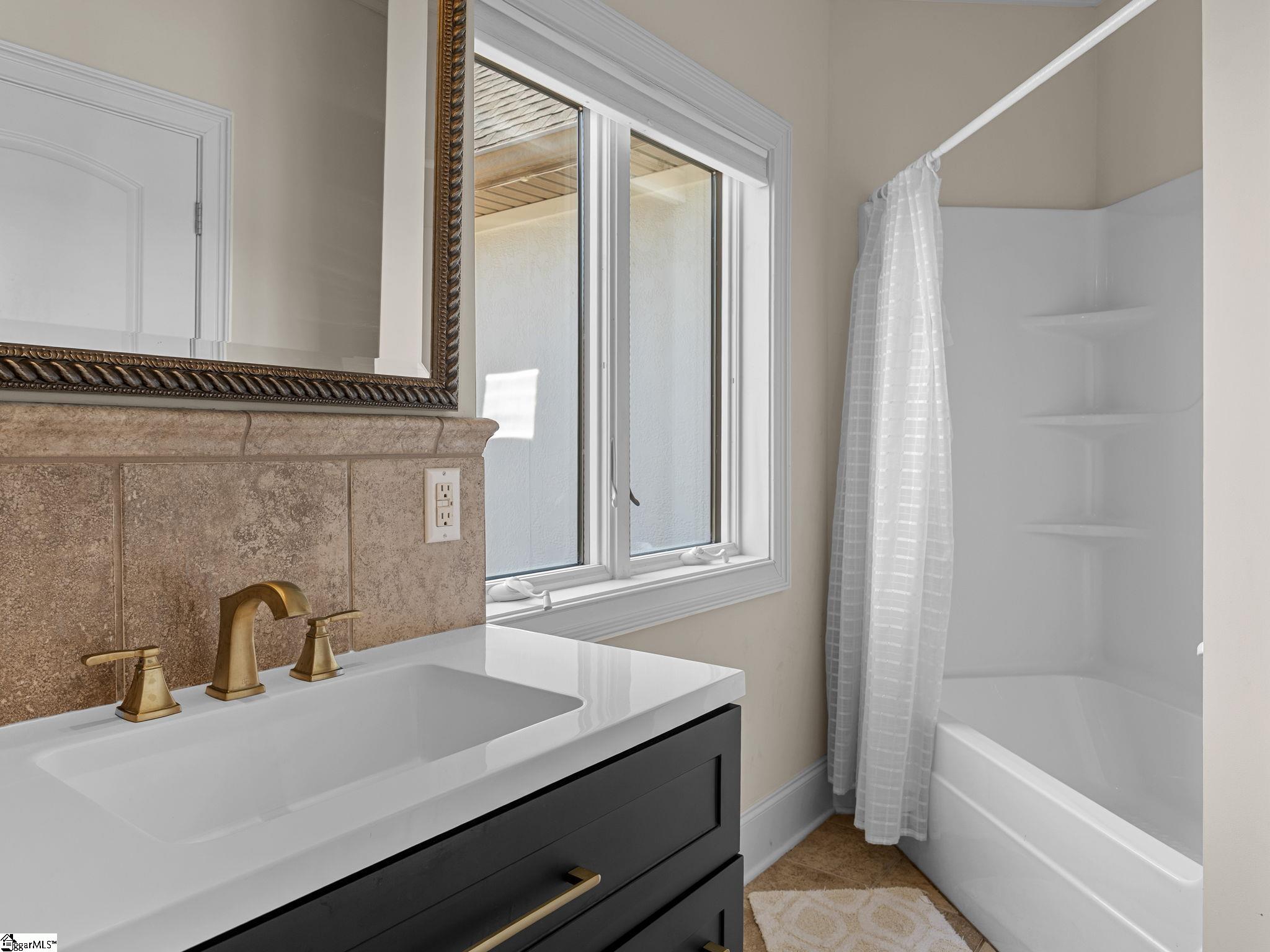 204 E Caledonia Court Inman, SC 29349