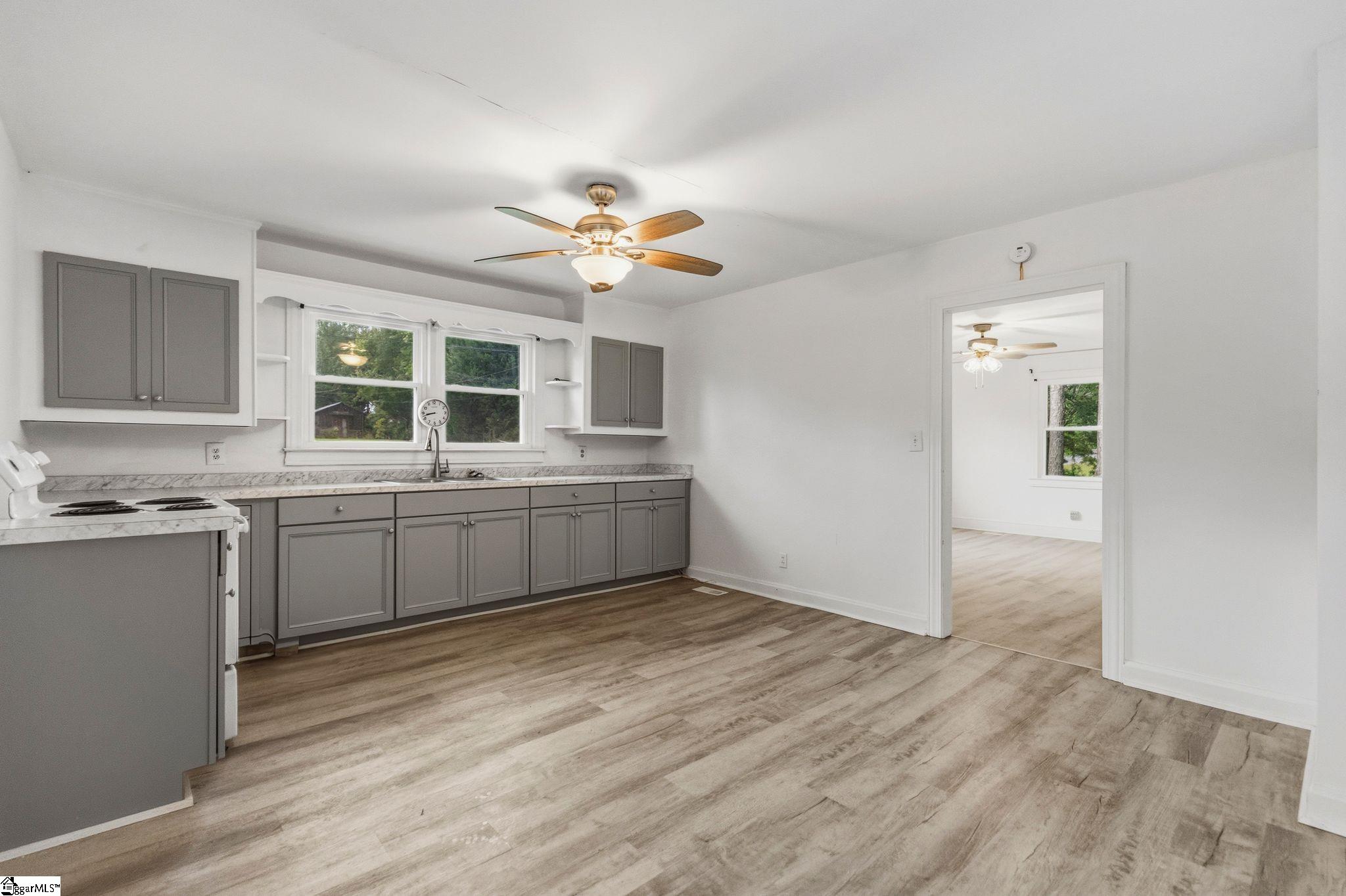 13 Walnut Lane Travelers Rest, SC 29690