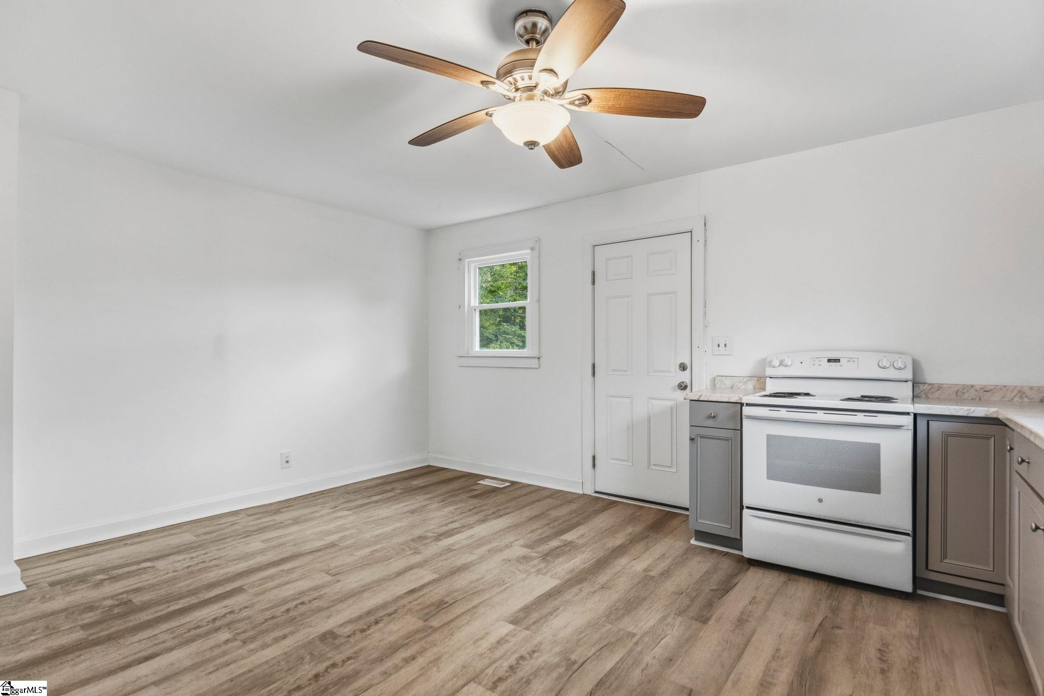 13 Walnut Lane Travelers Rest, SC 29690