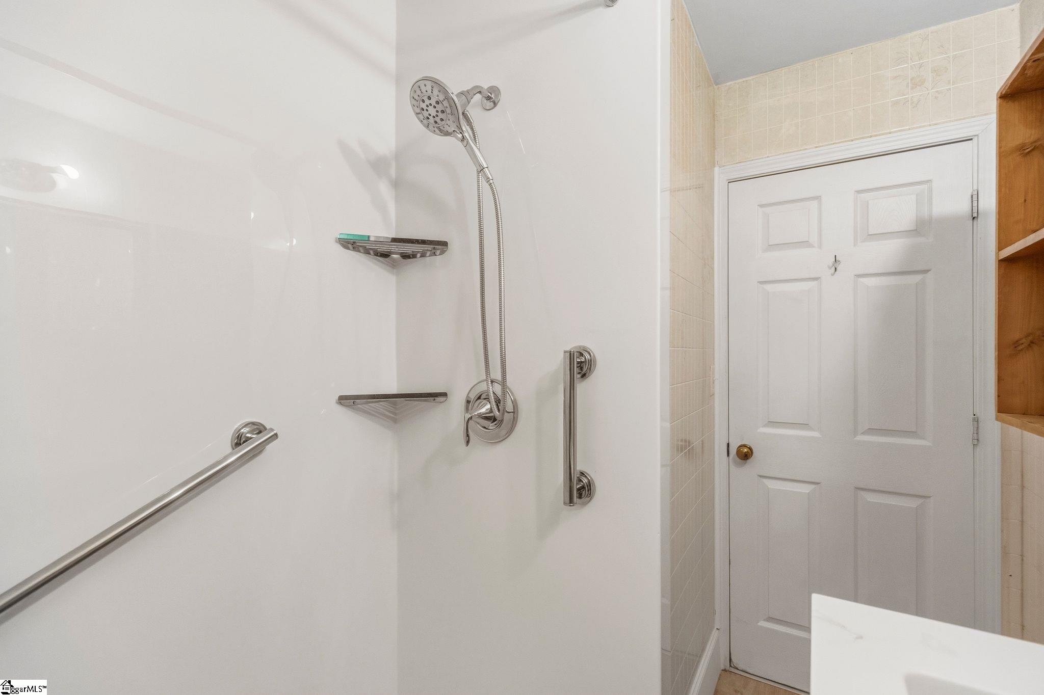 13 Walnut Lane Travelers Rest, SC 29690