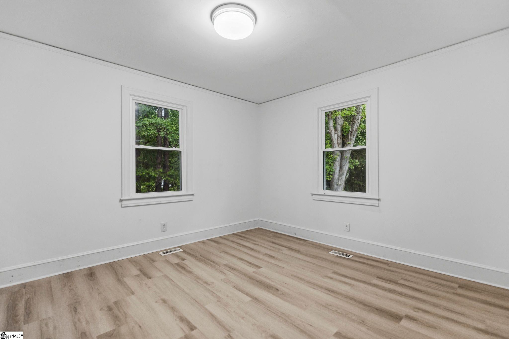 13 Walnut Lane Travelers Rest, SC 29690
