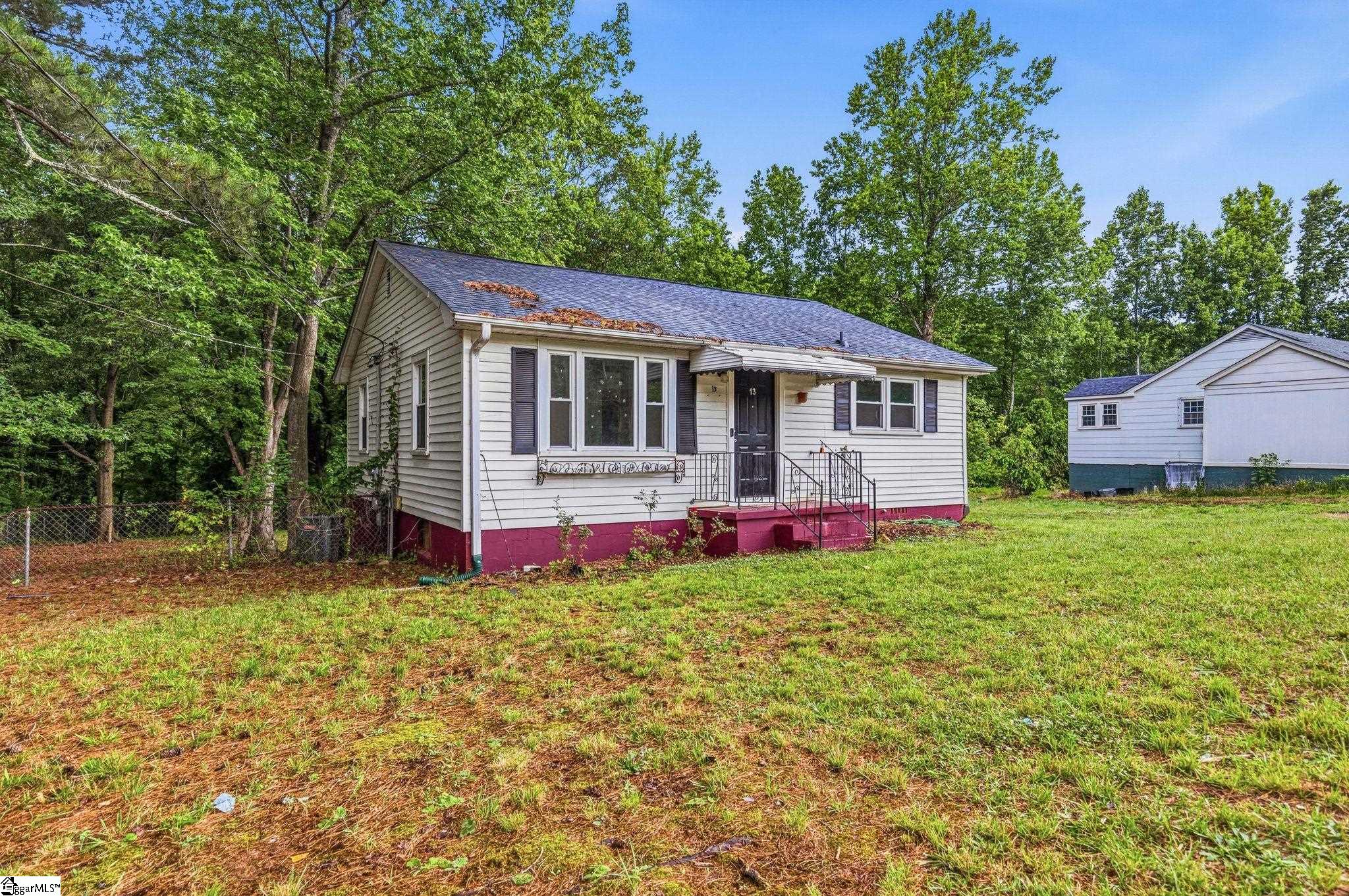 13 Walnut Lane Travelers Rest, SC 29690