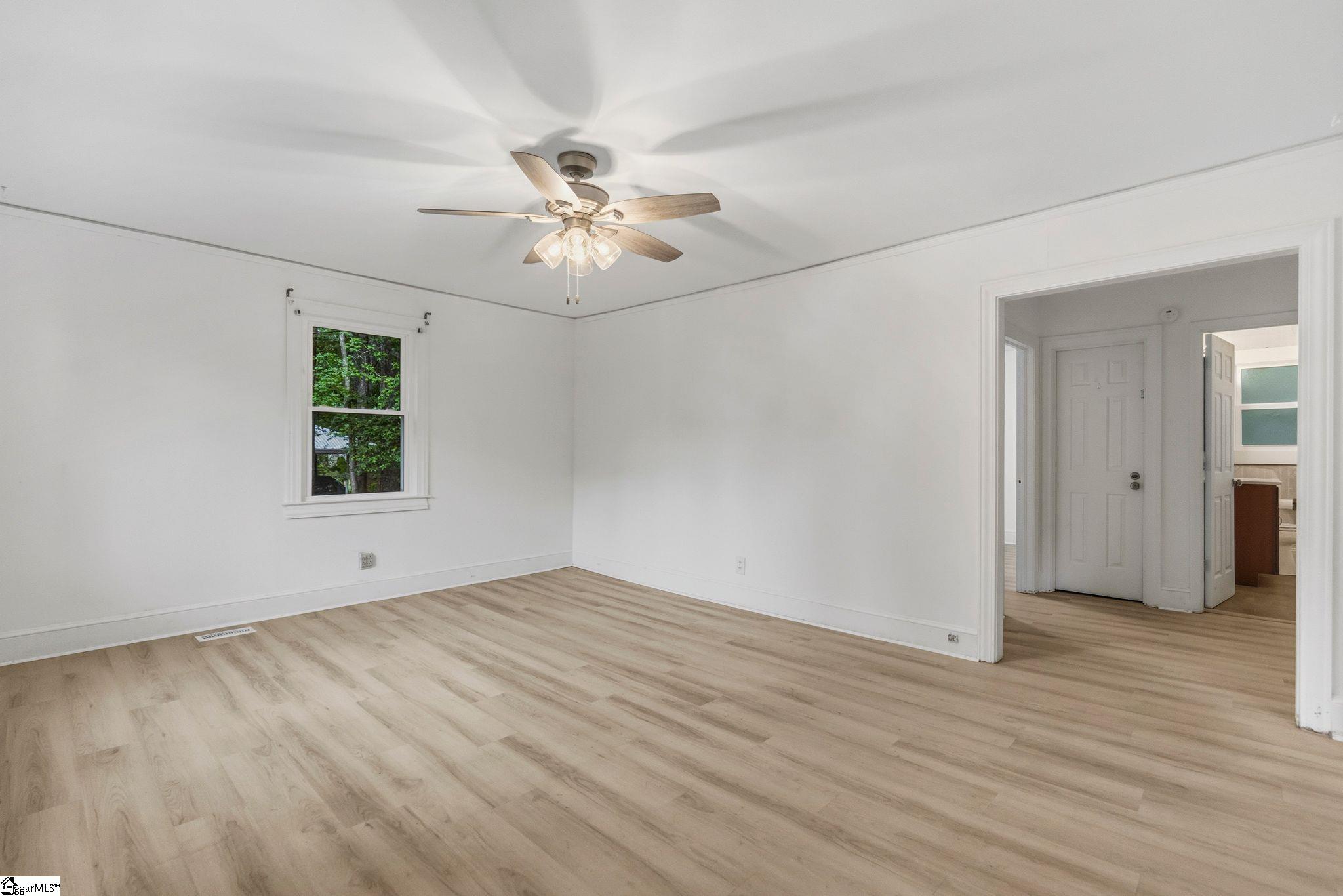 13 Walnut Lane Travelers Rest, SC 29690