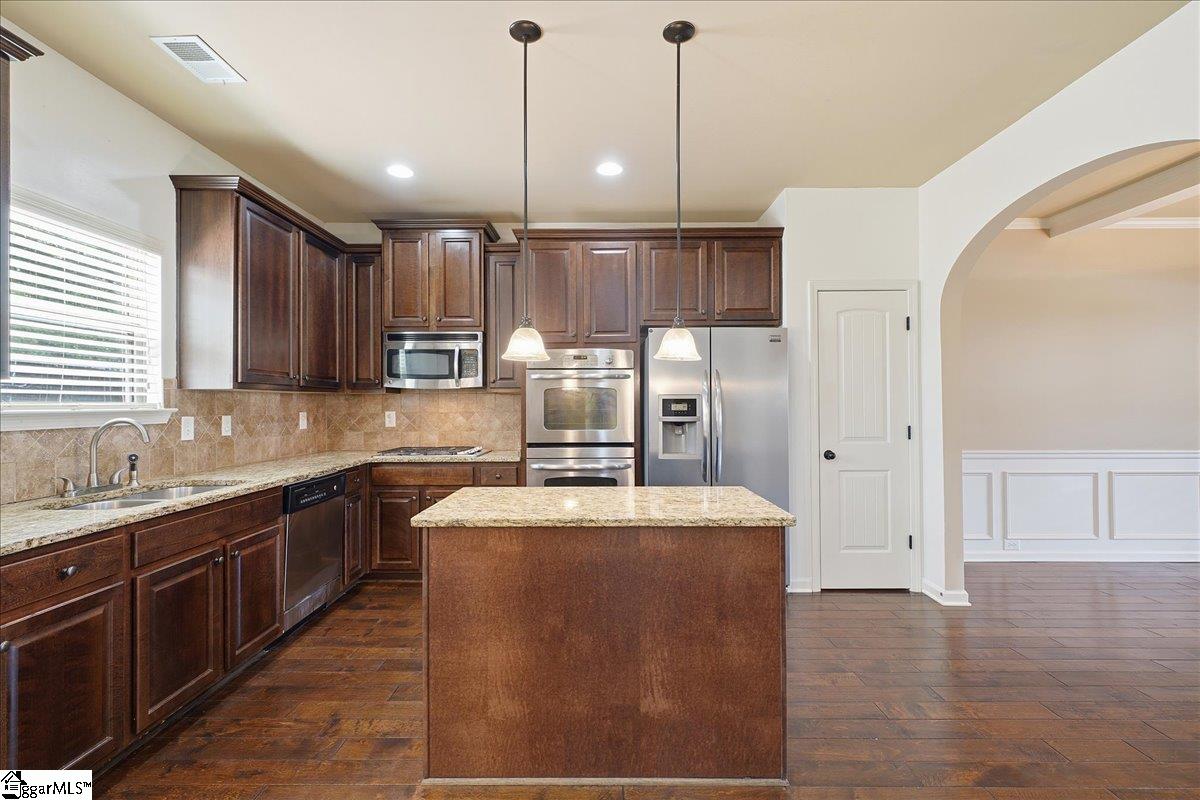261 Oak Branch Drive Simpsonville, SC 29681