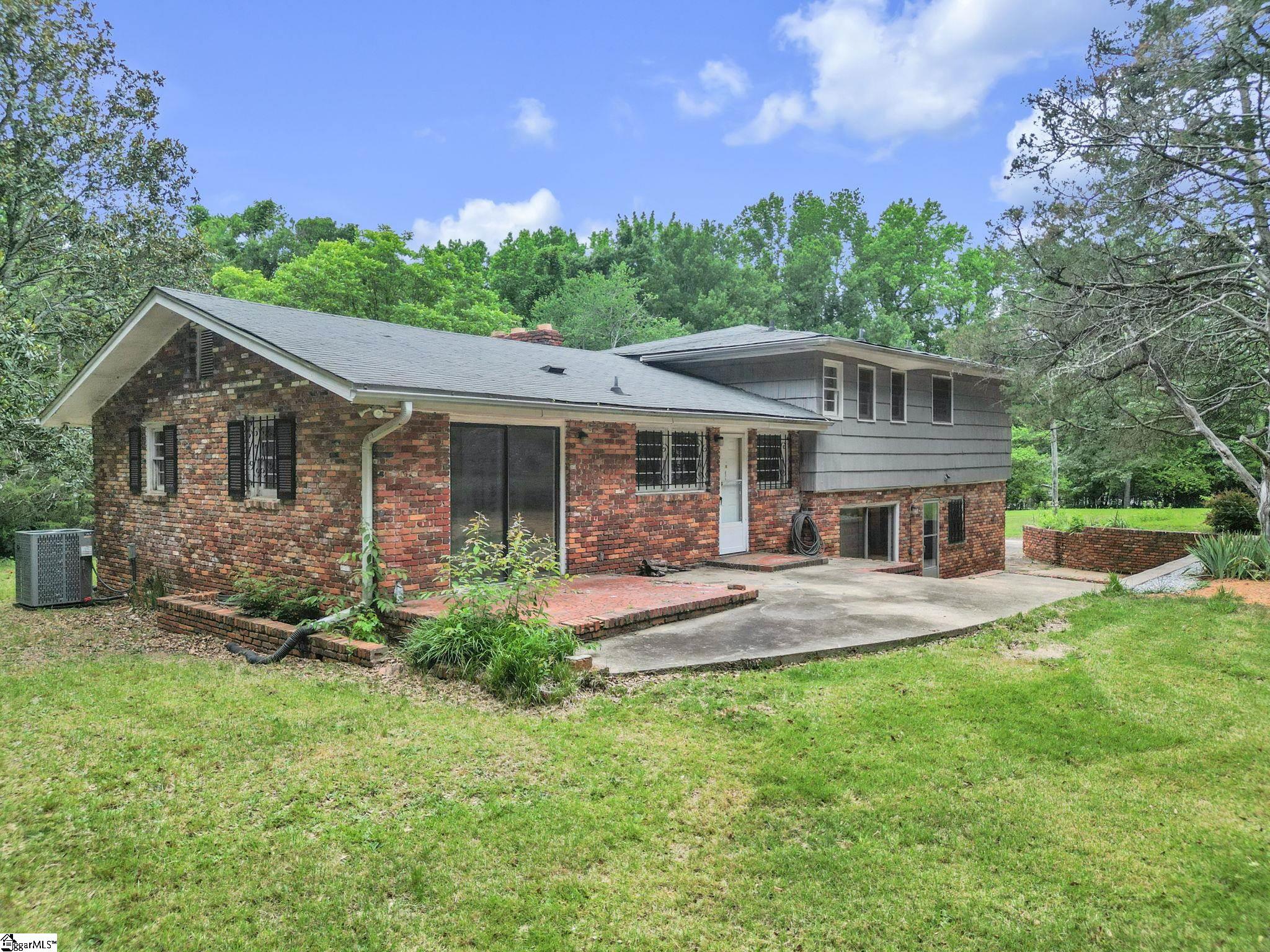 106 McCullough Road Piedmont, SC 29673