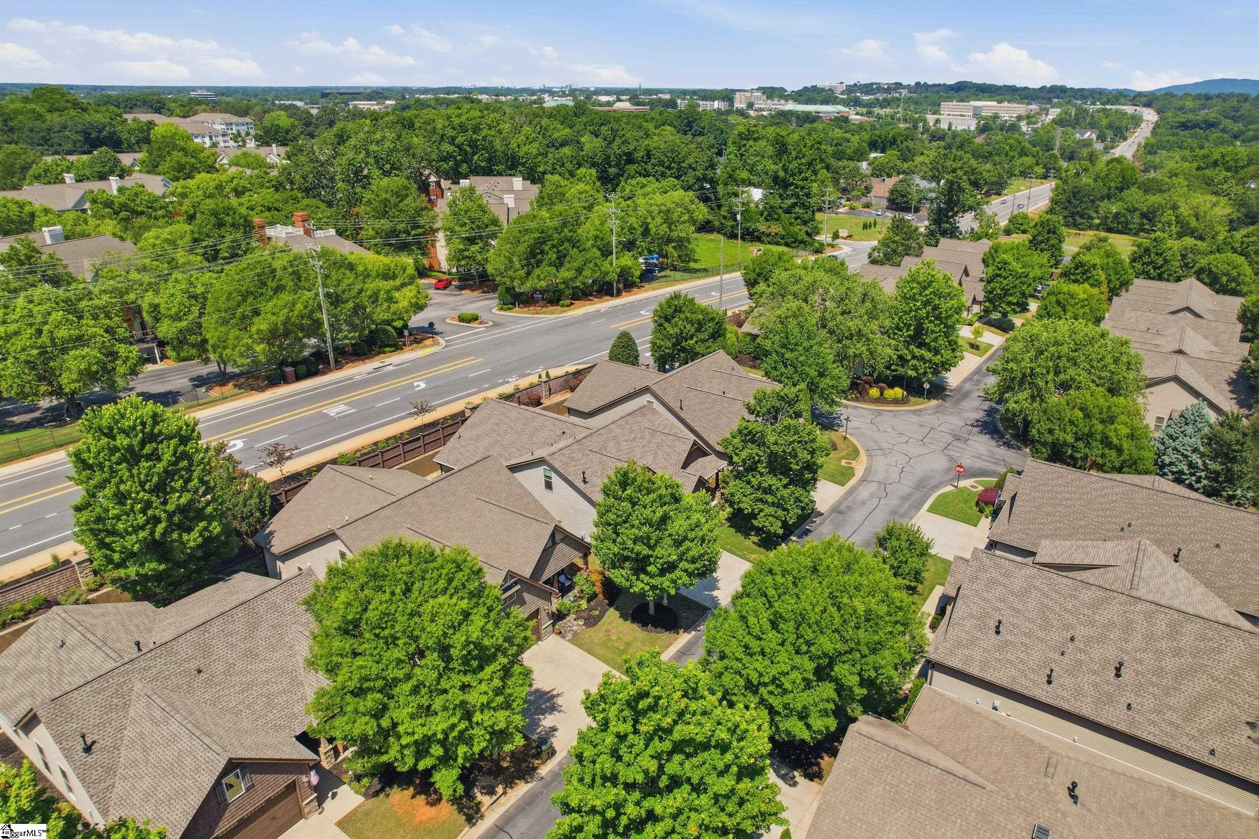 4 Litten Way Greenville, SC 29615