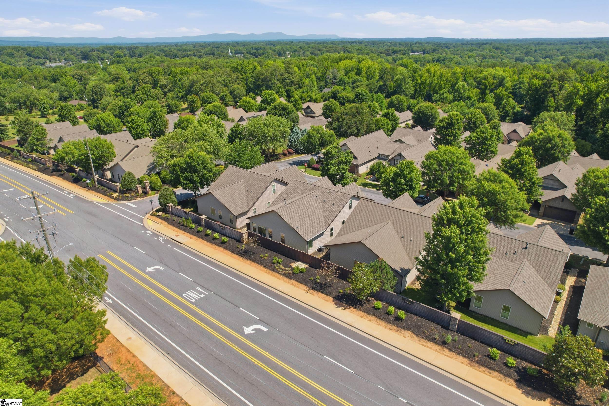 4 Litten Way Greenville, SC 29615
