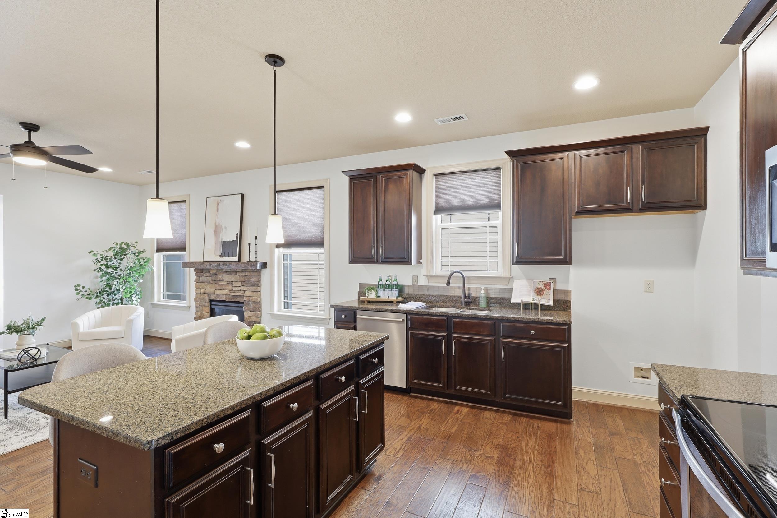 4 Litten Way Greenville, SC 29615