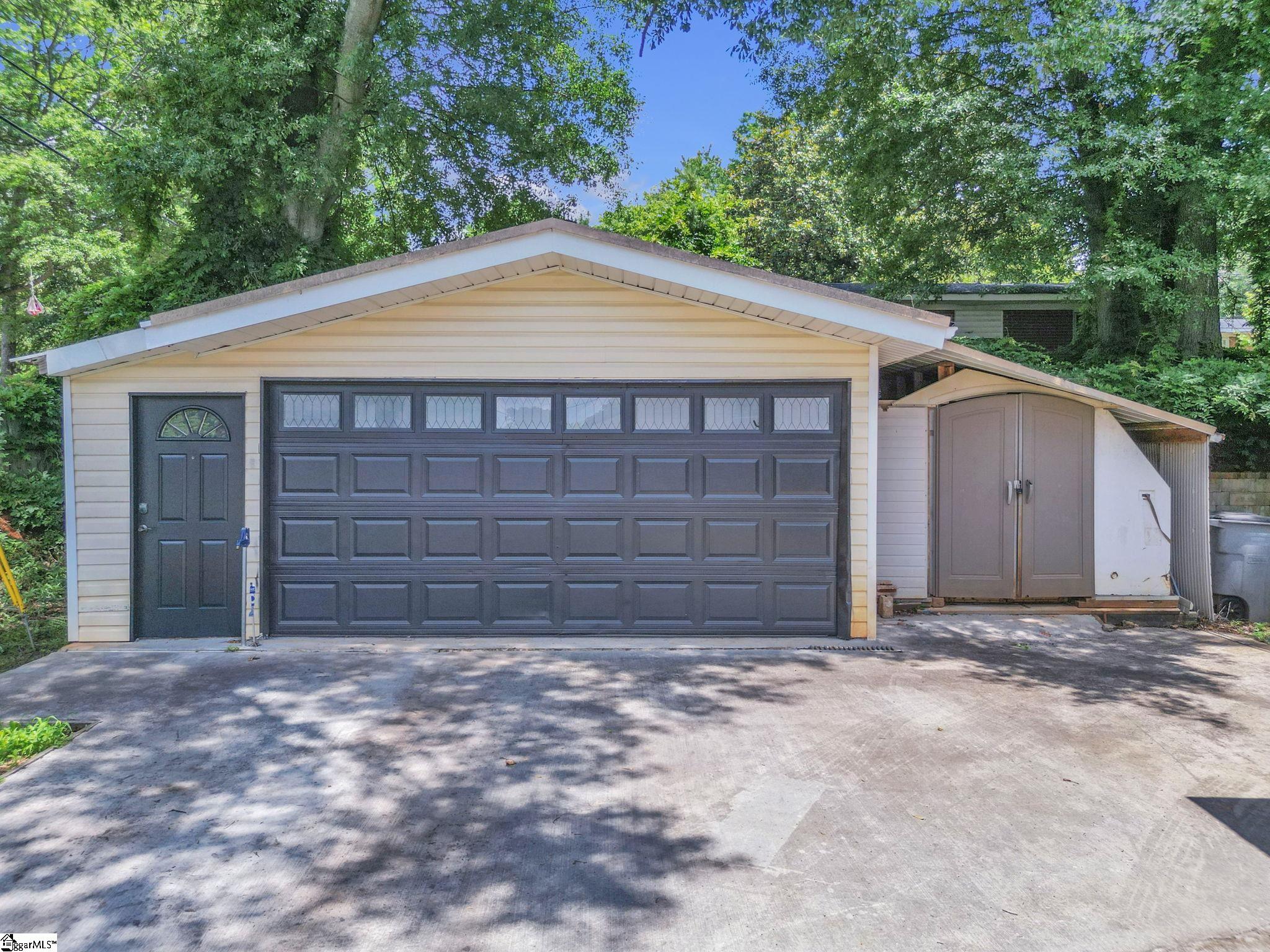 841 S Florida Avenue Greenville, SC 29611