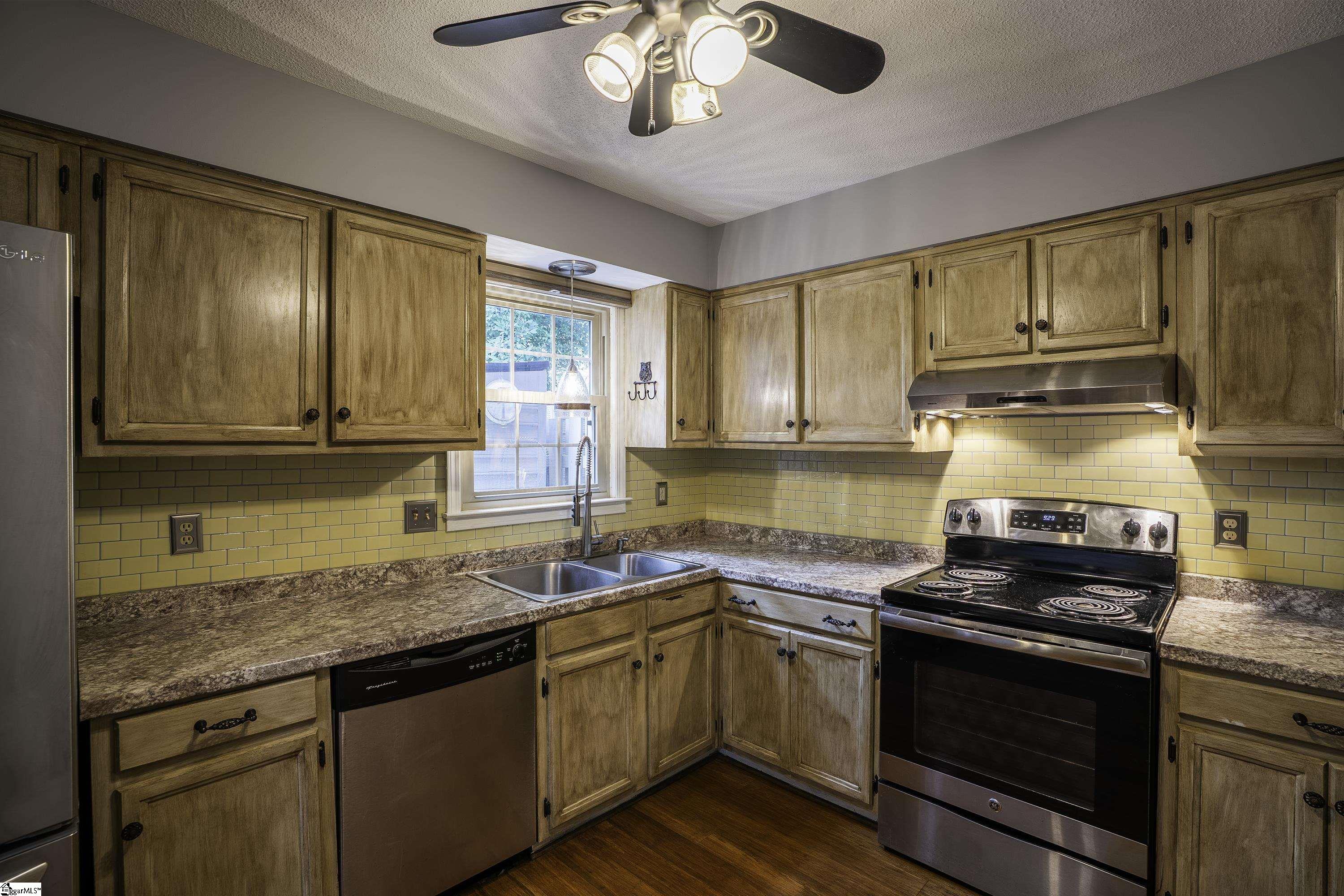 710 Hunts Bridge Road UNIT Unit 16 Greenville, SC 29617