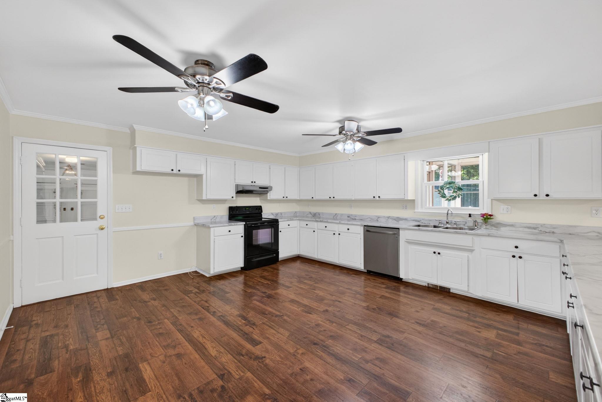 618 Racetrack Road Woodruff, SC 29388