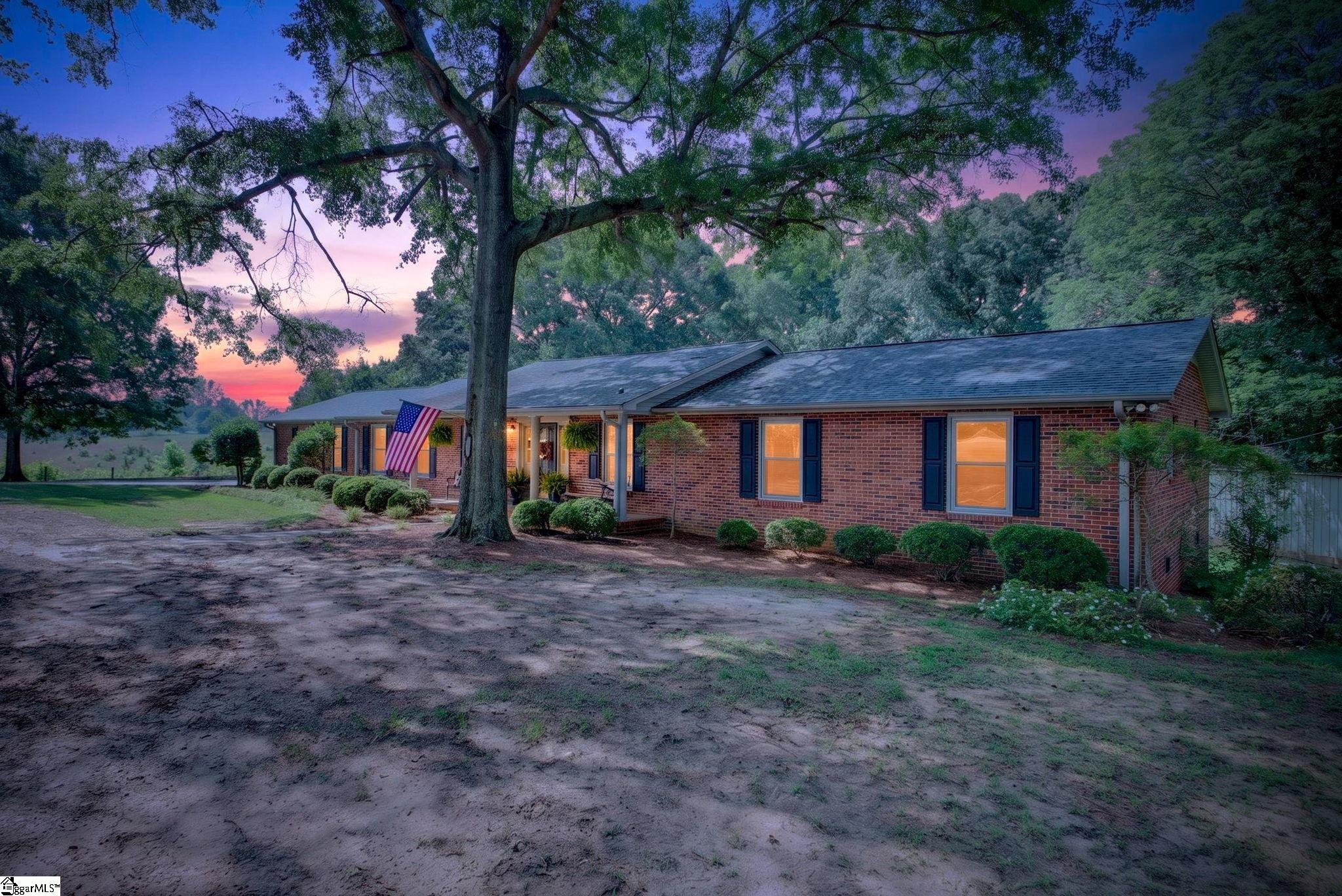 618 Racetrack Road Woodruff, SC 29388