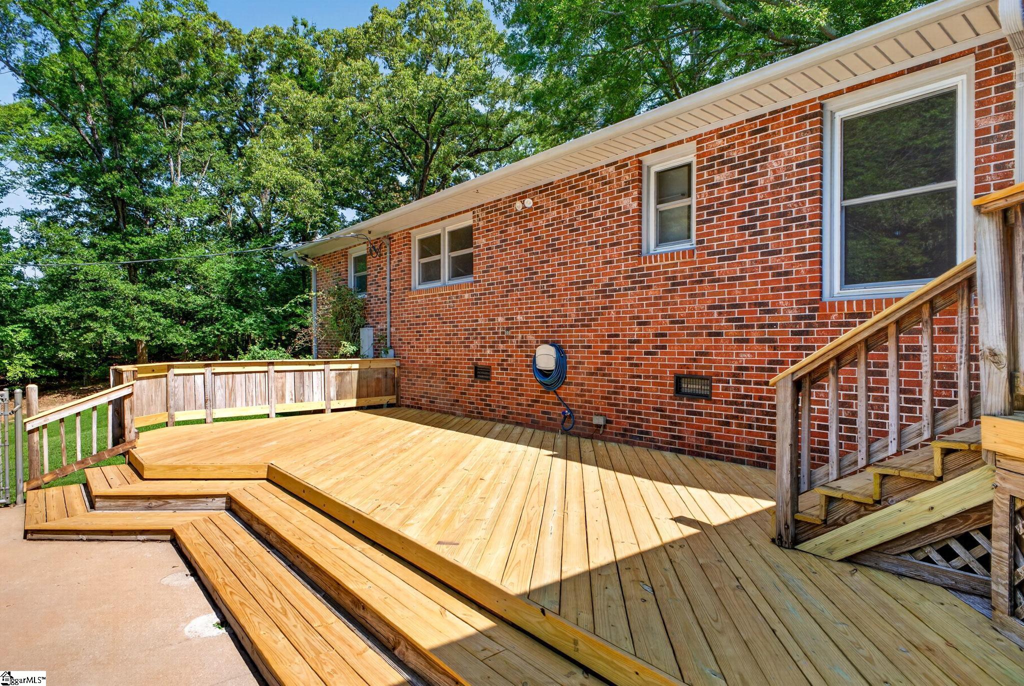 618 Racetrack Road Woodruff, SC 29388