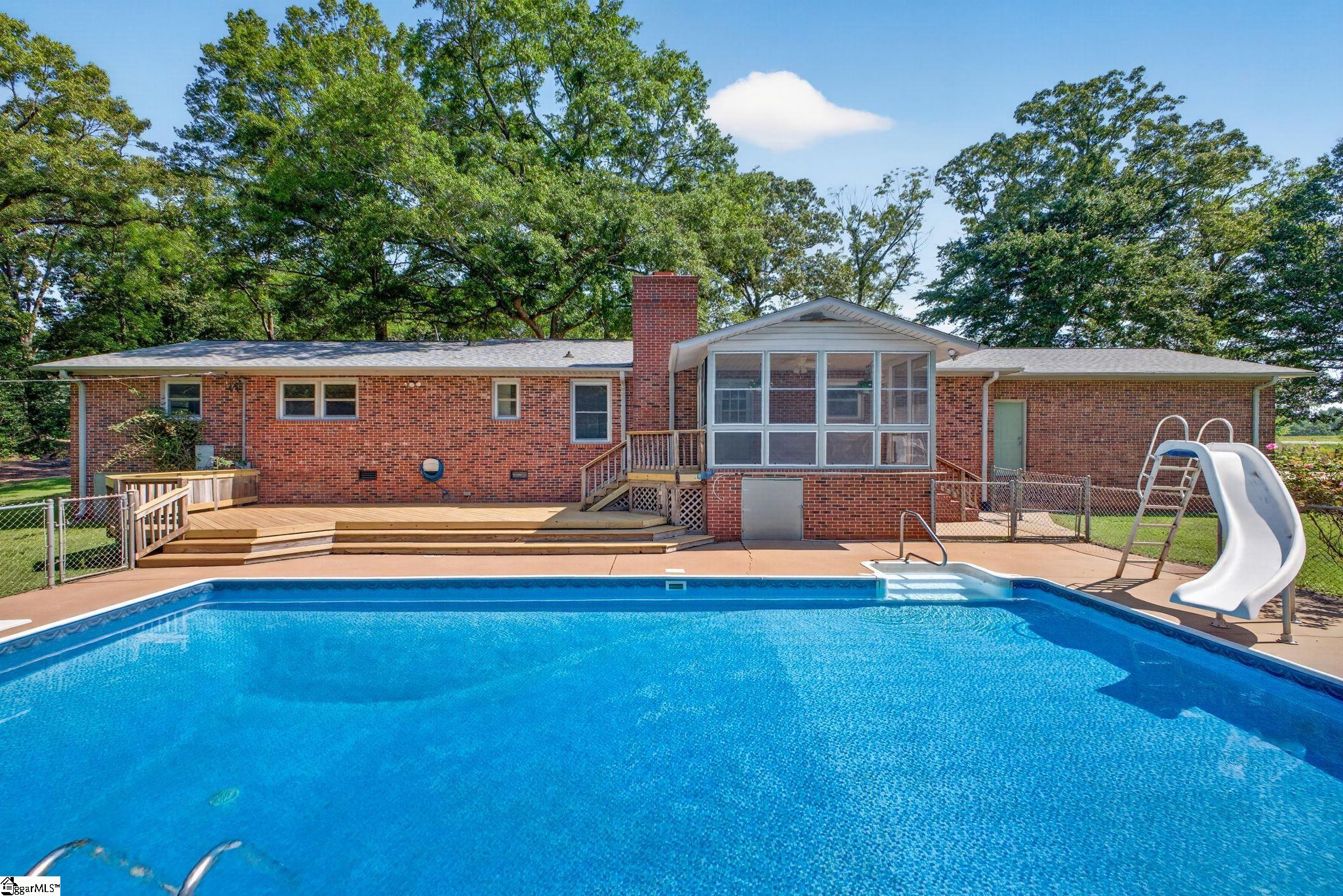 618 Racetrack Road Woodruff, SC 29388