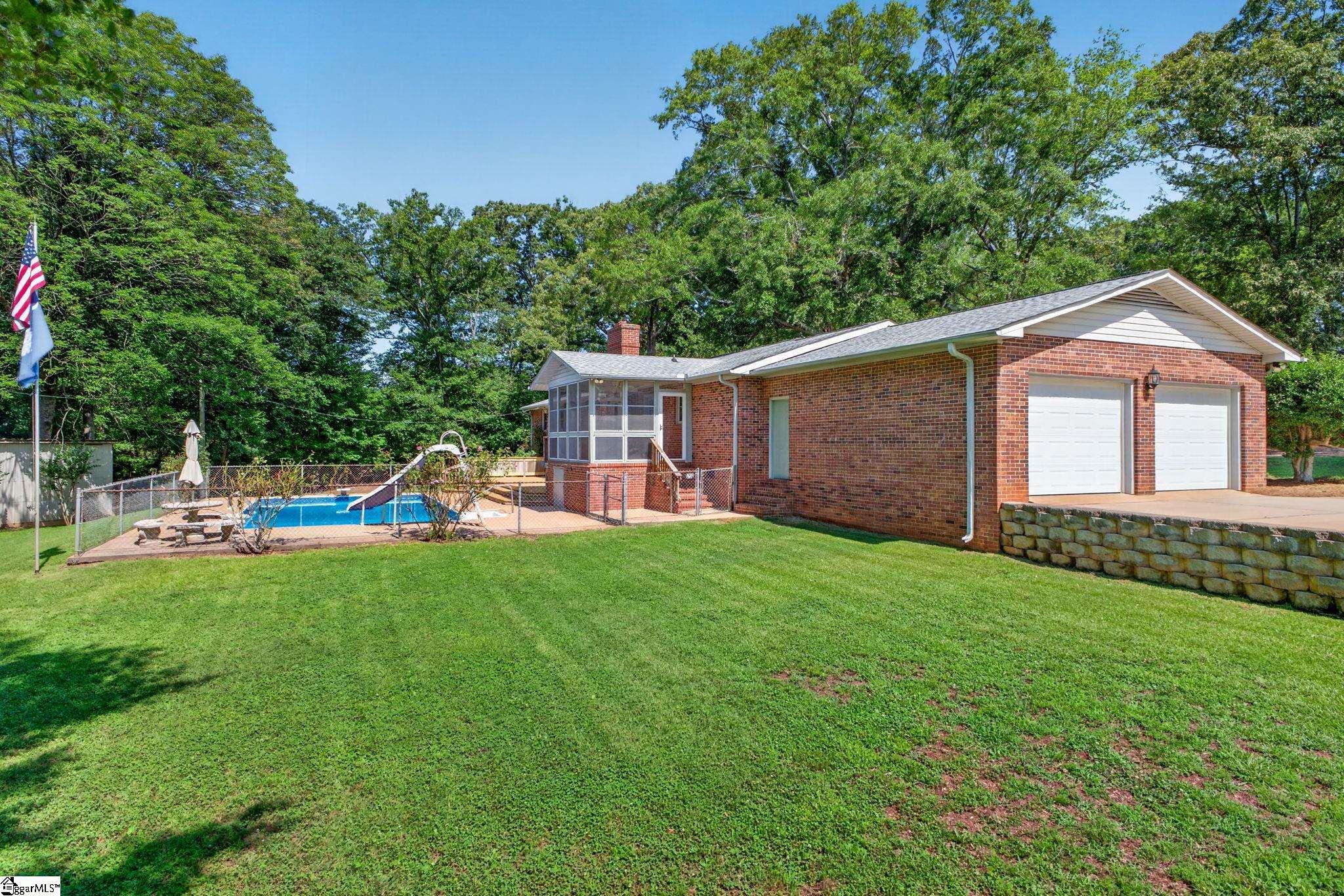 618 Racetrack Road Woodruff, SC 29388