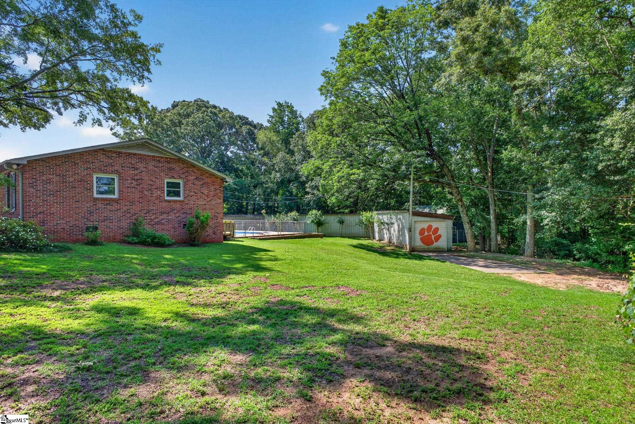 618 Racetrack Road Woodruff, SC 29388