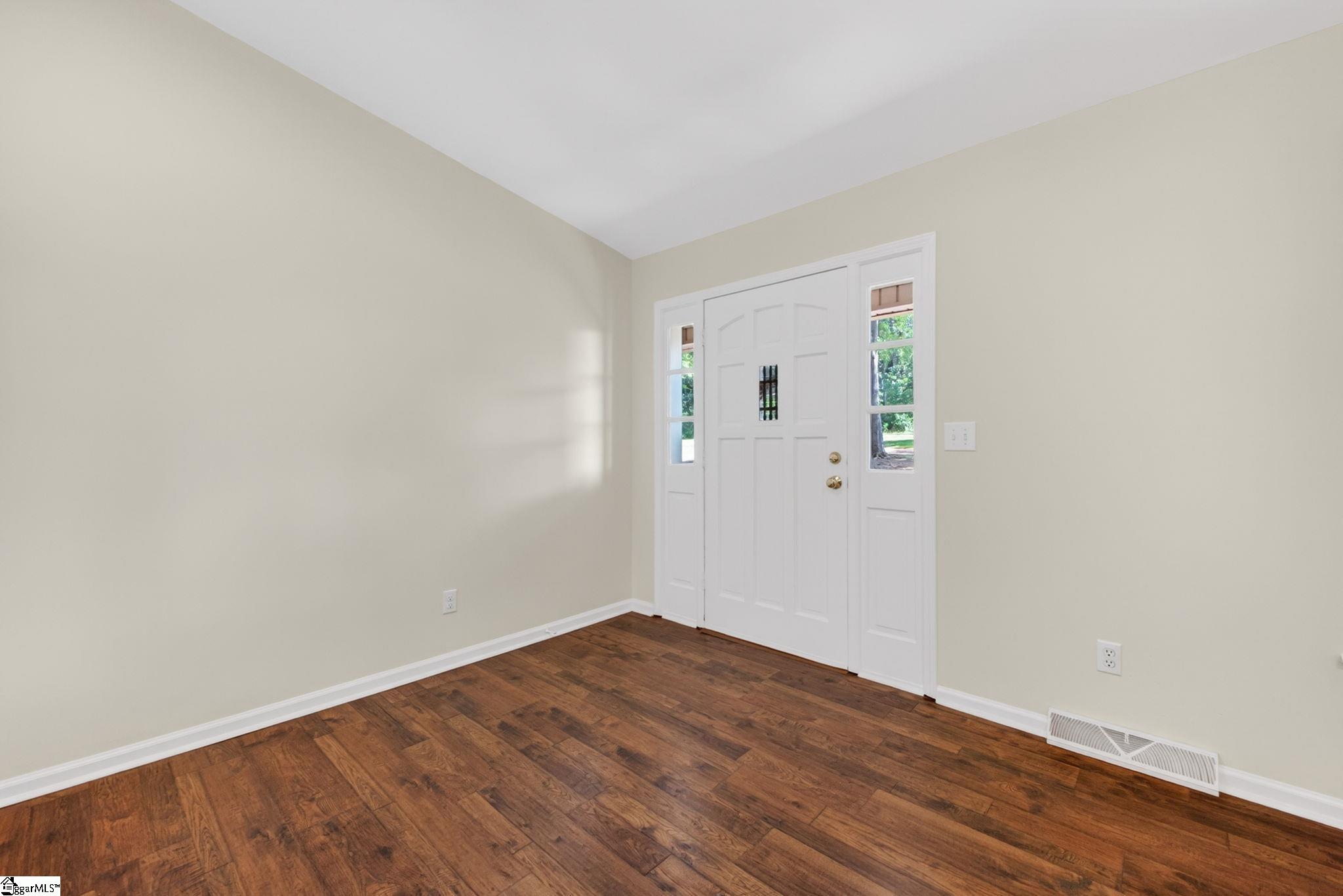 618 Racetrack Road Woodruff, SC 29388