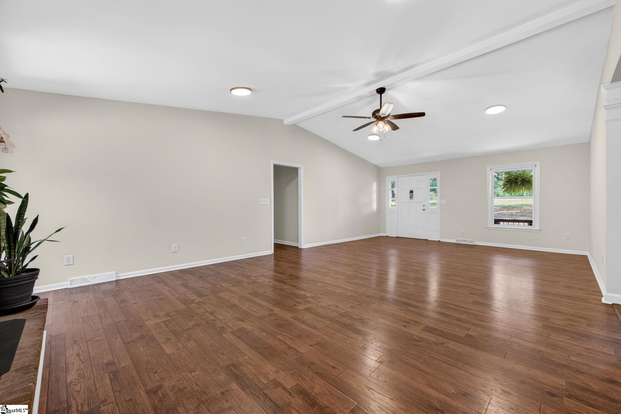 618 Racetrack Road Woodruff, SC 29388