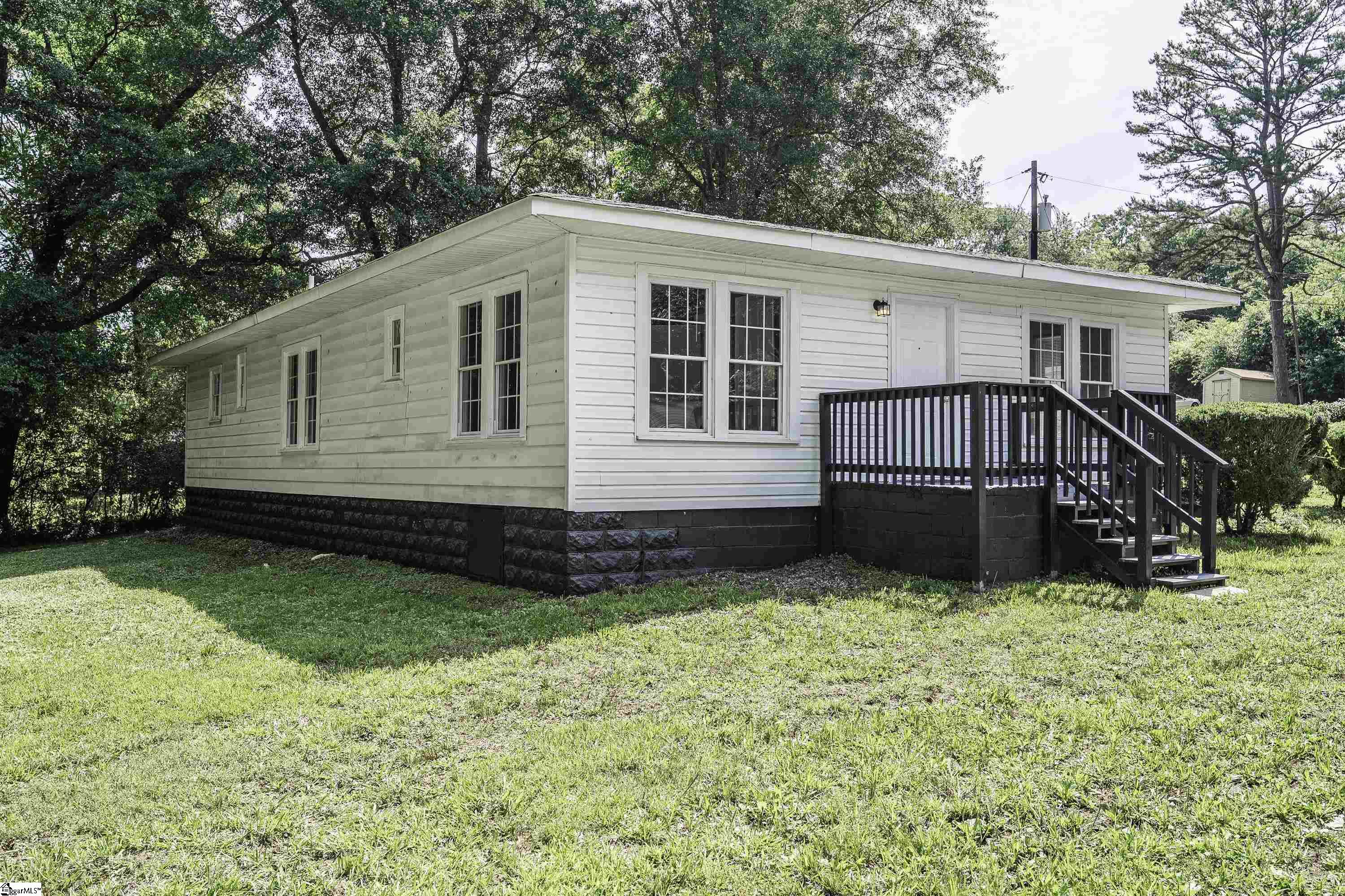 190 North Street Extension Wellford, SC 29385