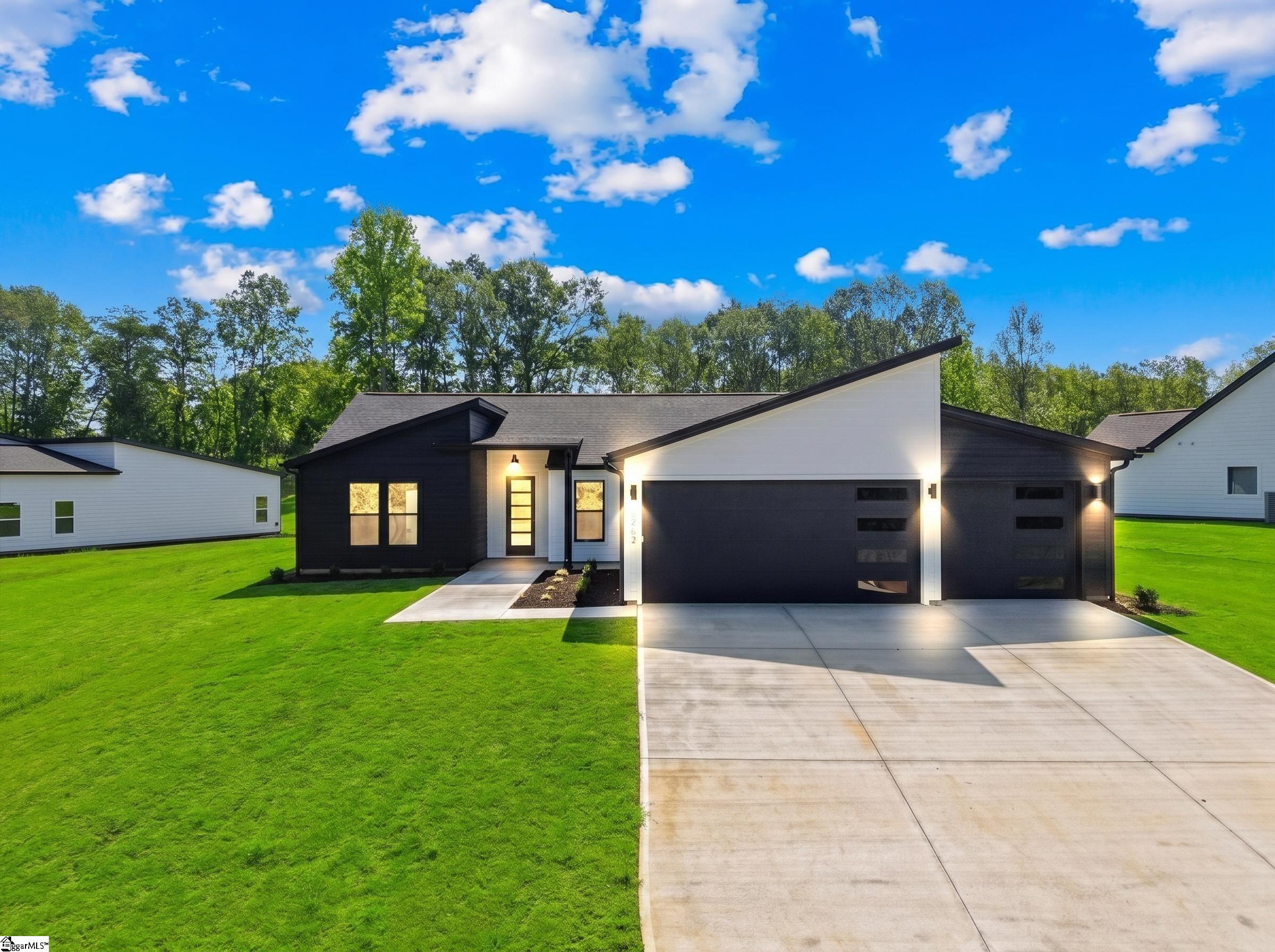2027 Blessed Drive, Inman, SC 29349