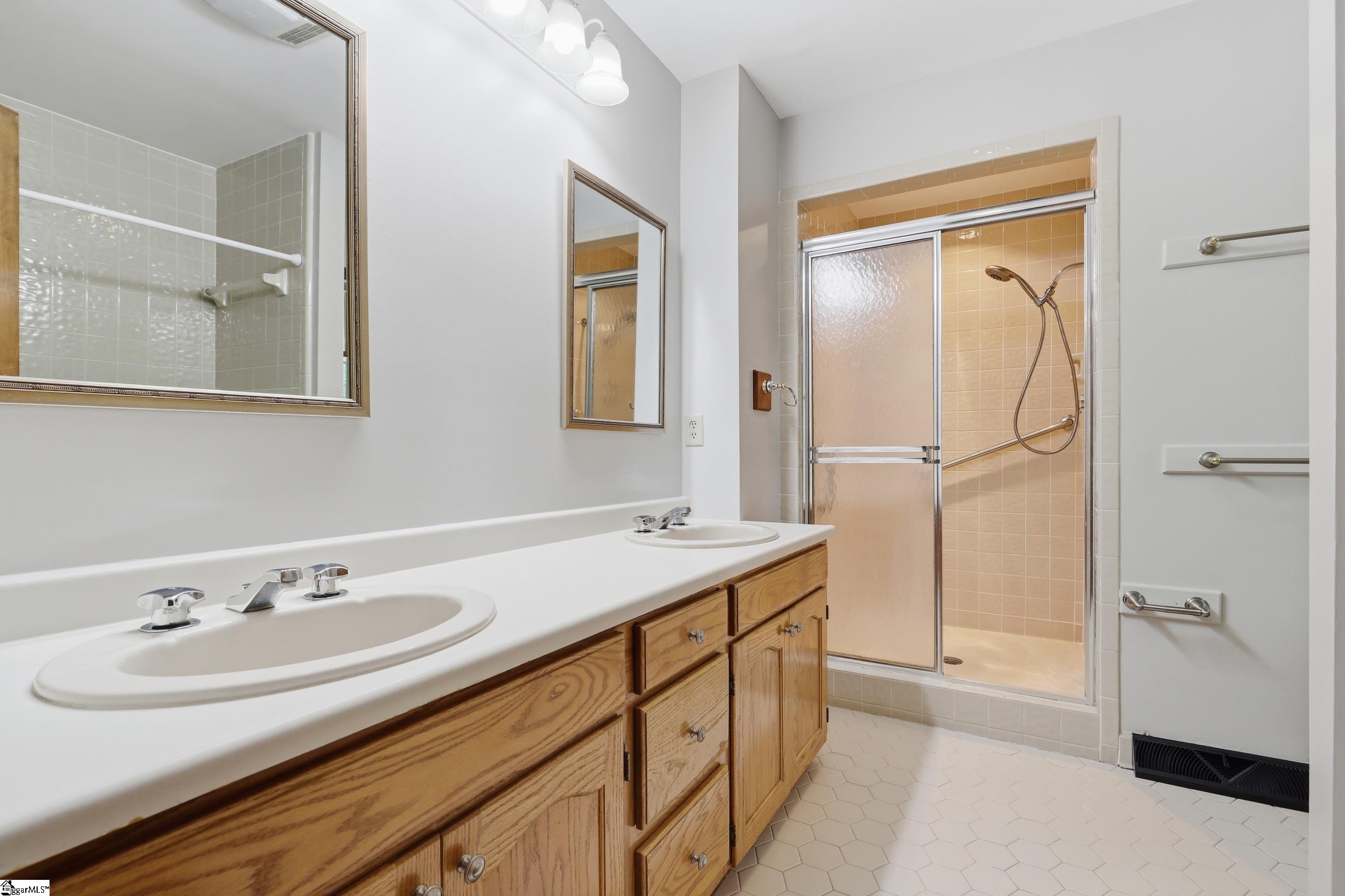 110 Trafalgar Road Greenville, SC 29617