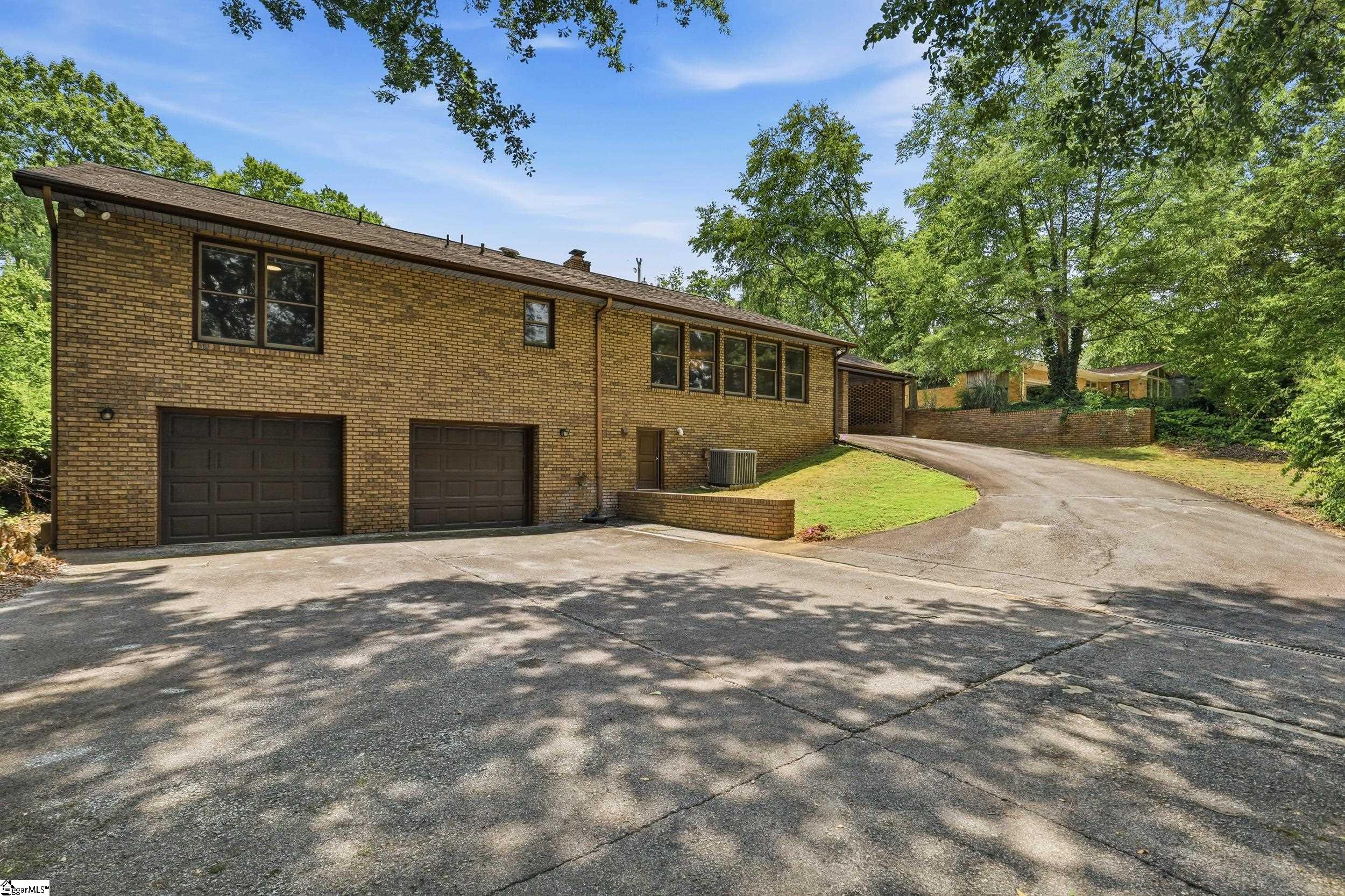 110 Trafalgar Road Greenville, SC 29617