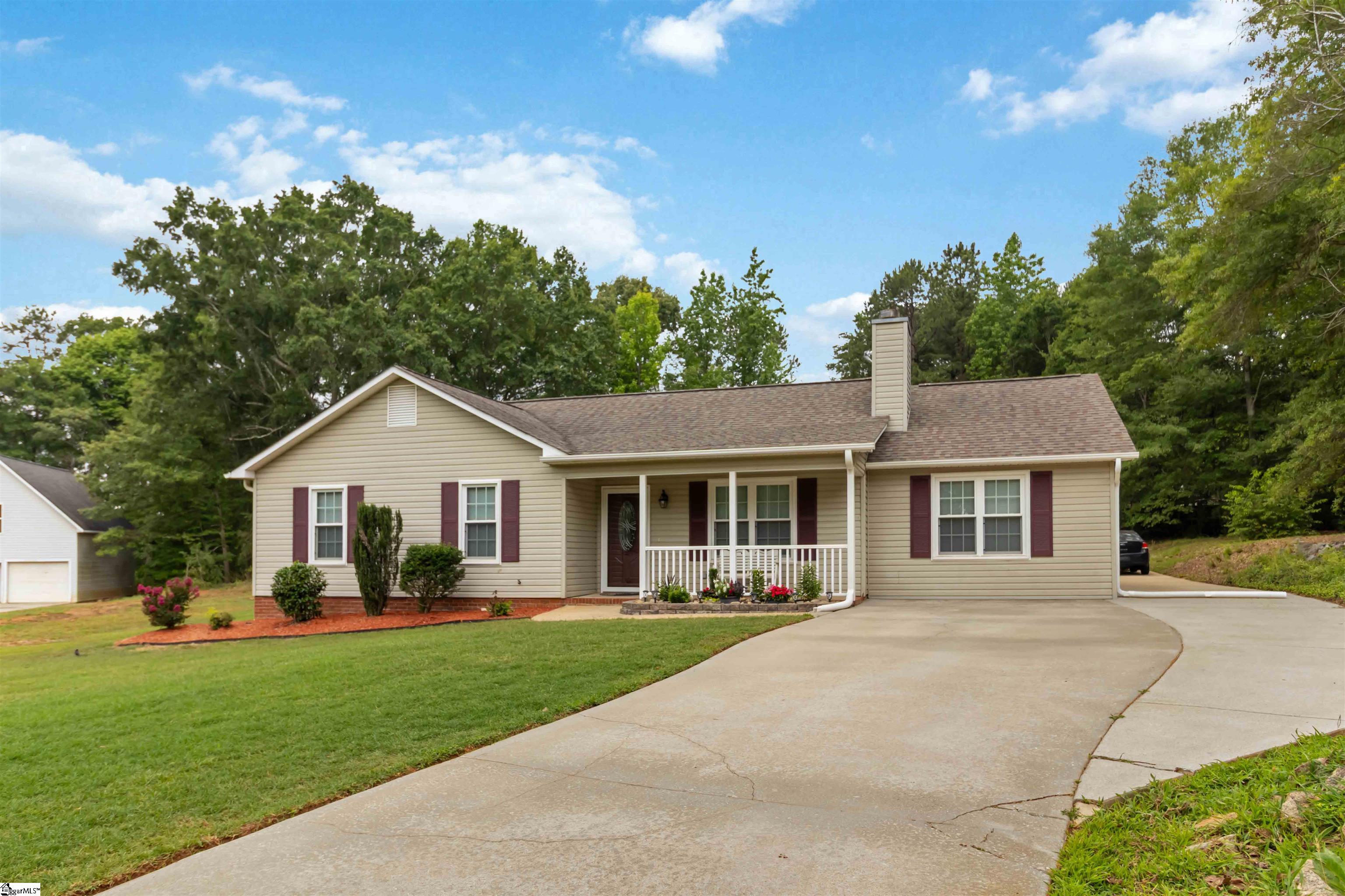 216 Eastridge Court Cowpens, SC 29330