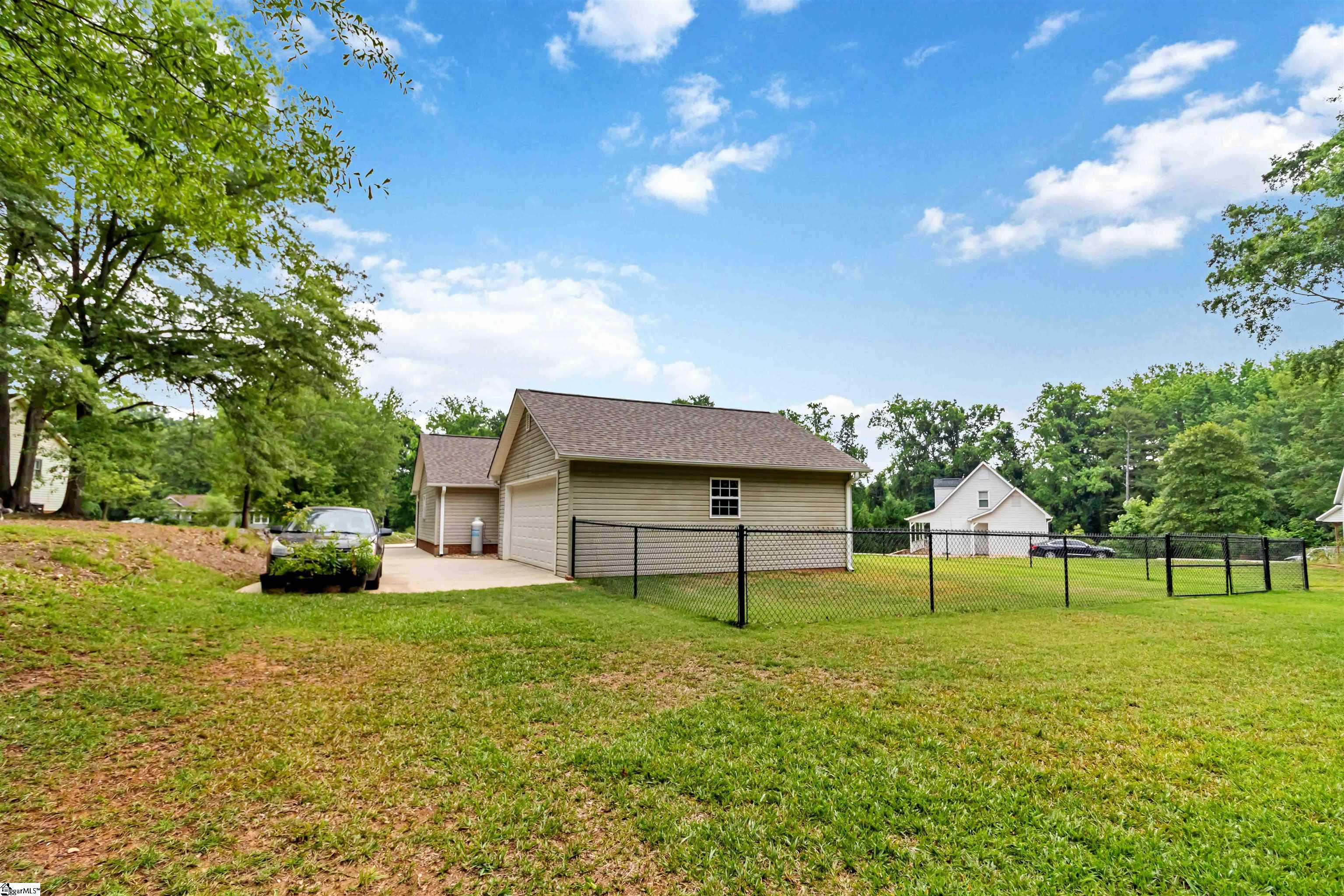 216 Eastridge Court Cowpens, SC 29330
