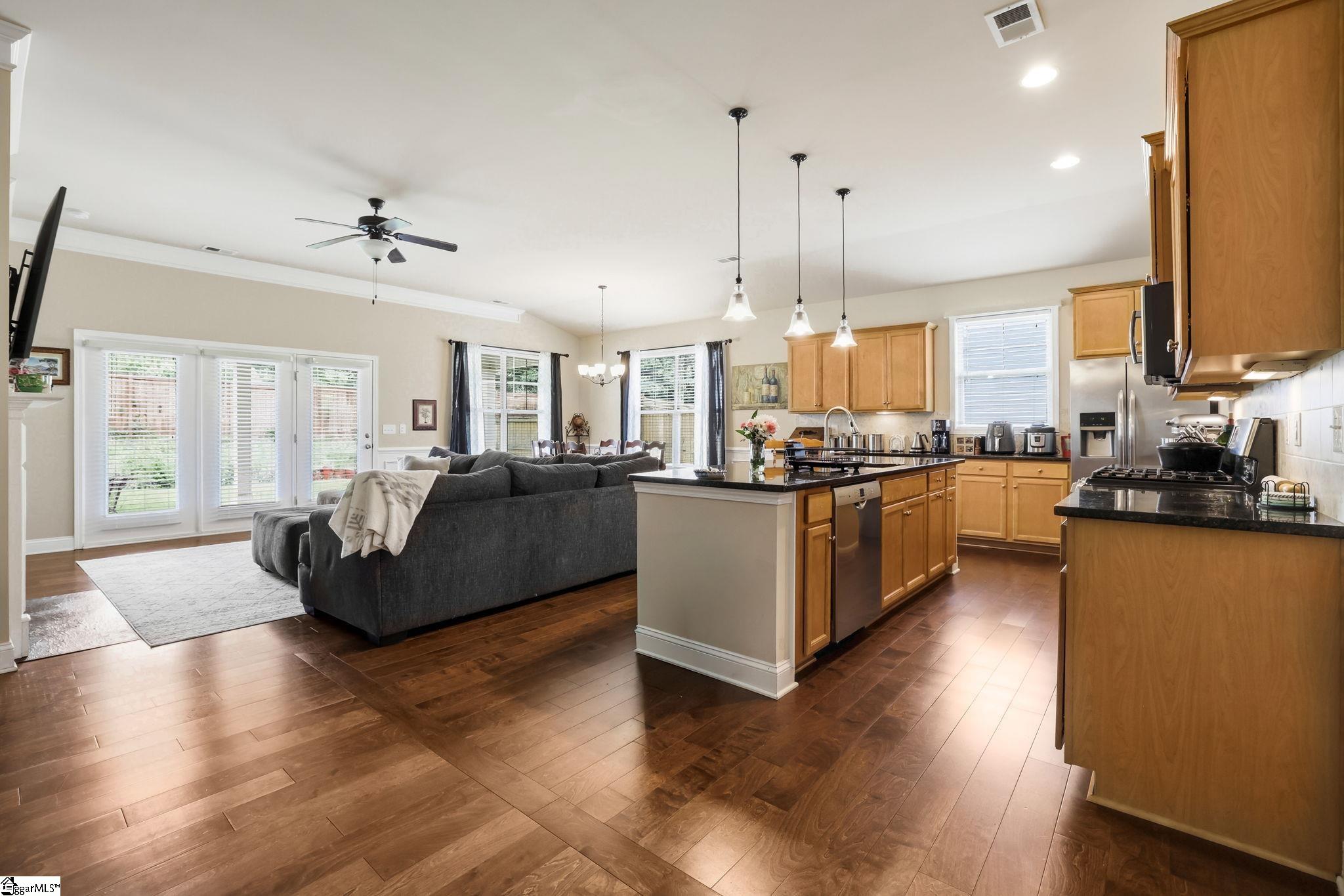 257 Evansdale Way Simpsonville, SC 29680-6596