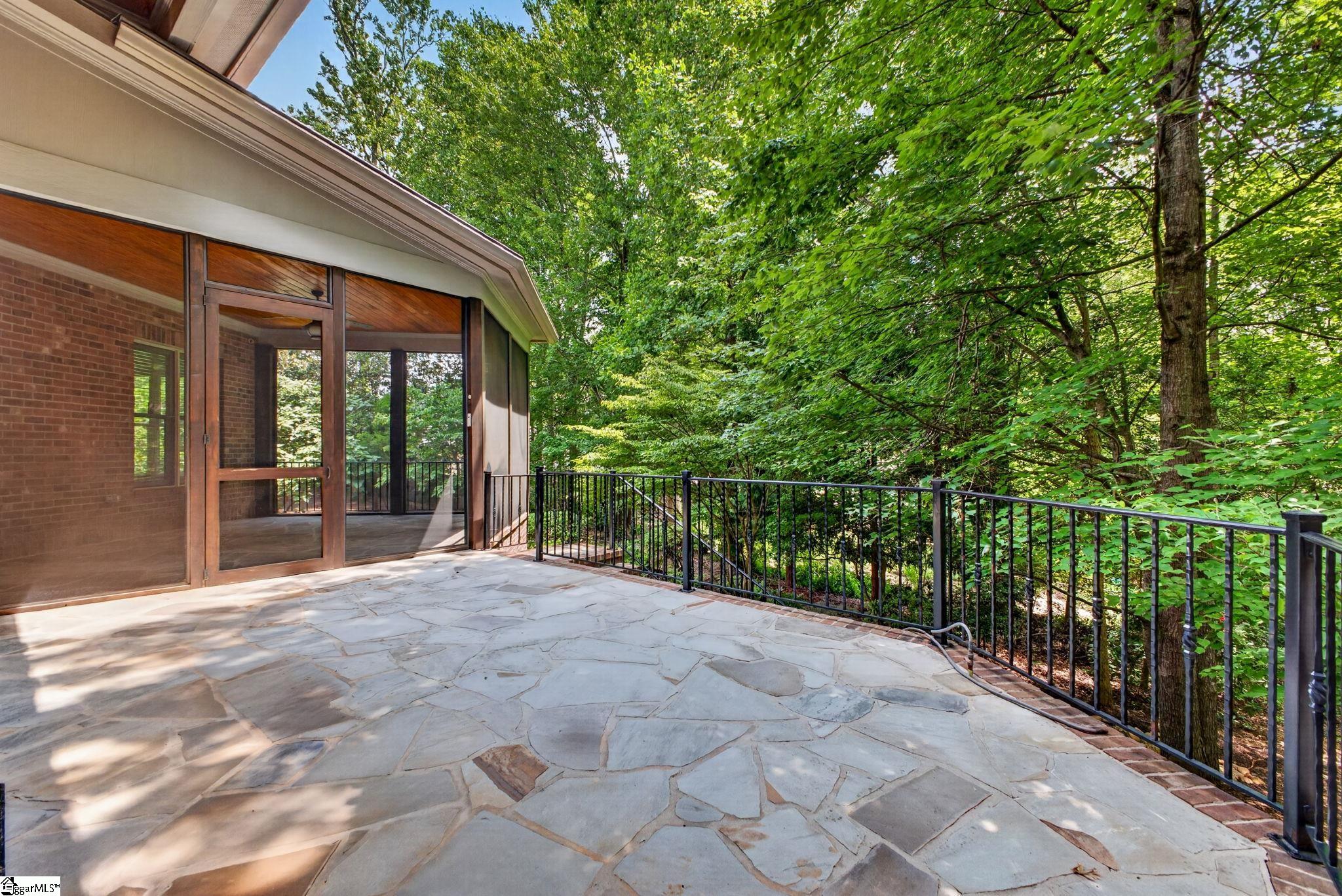 105 Treetops Court Greer, SC 29650