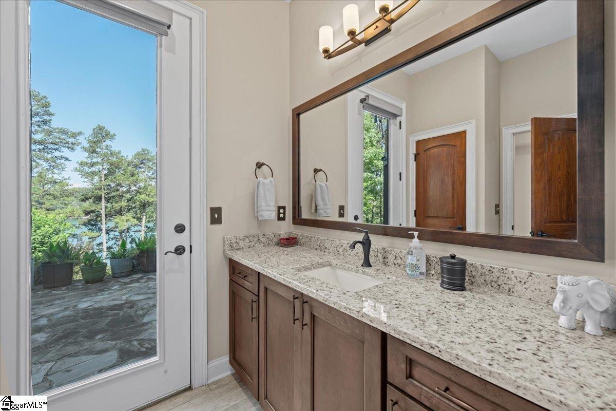 115 Keowee Overlook Road West Union, SC 29696