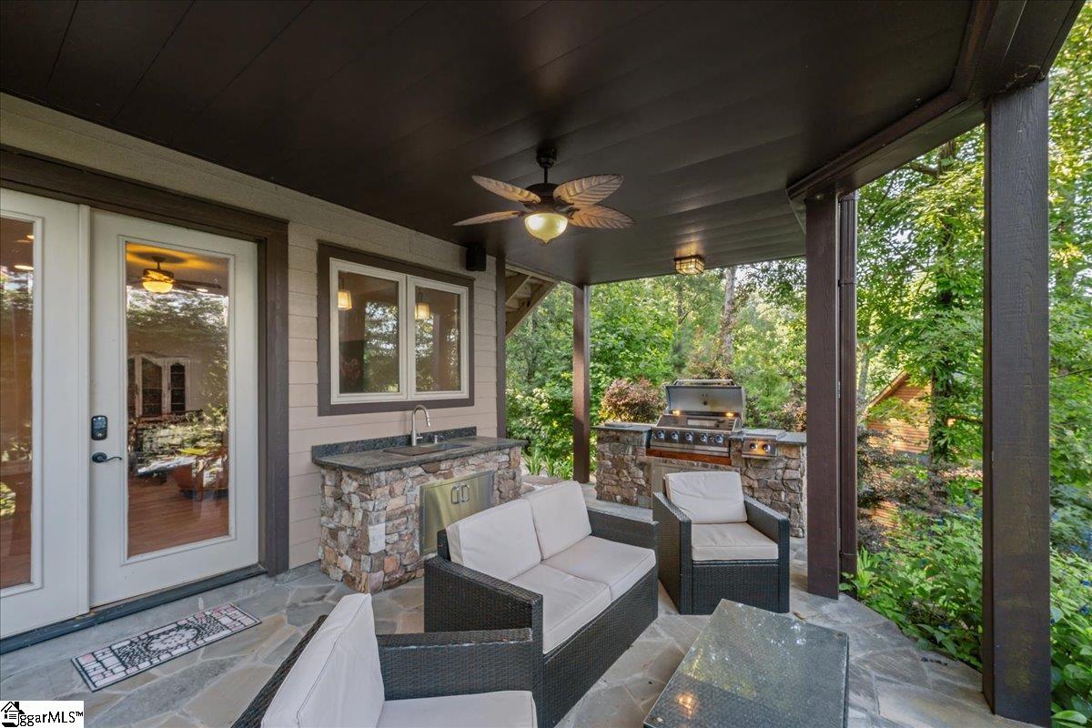 115 Keowee Overlook Road West Union, SC 29696