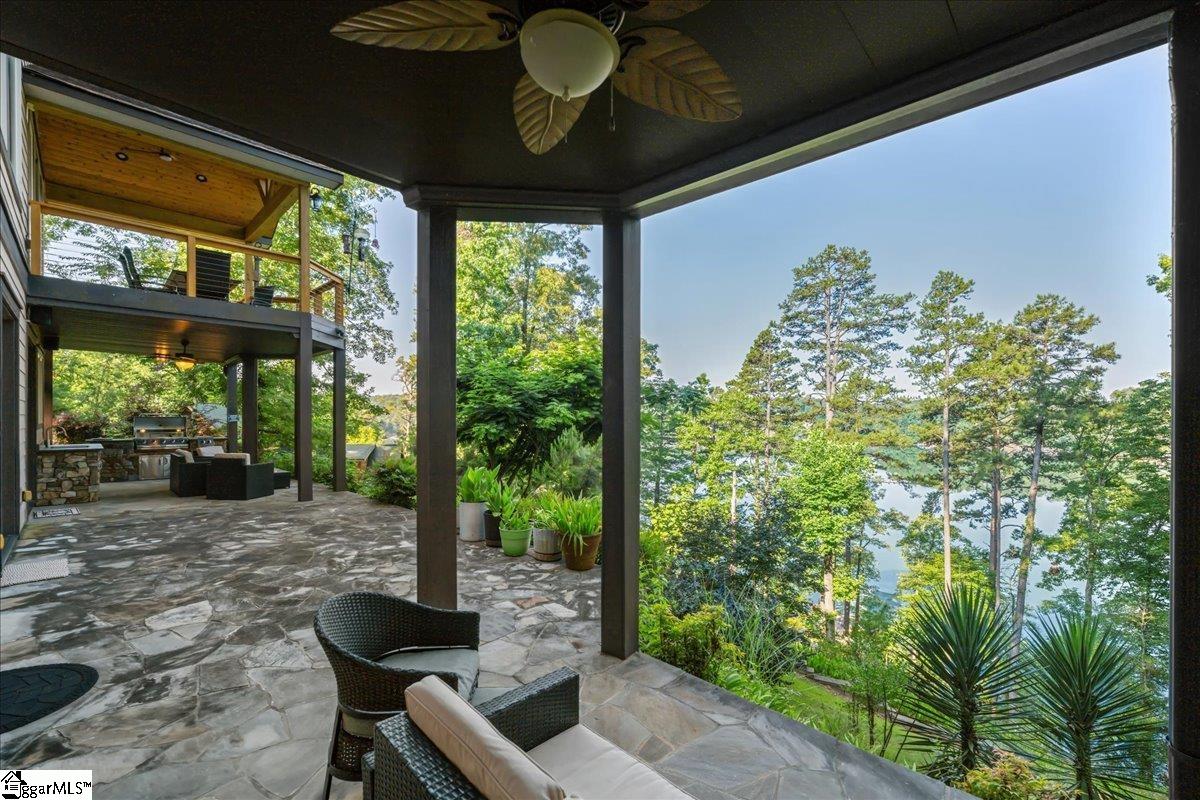 115 Keowee Overlook Road West Union, SC 29696