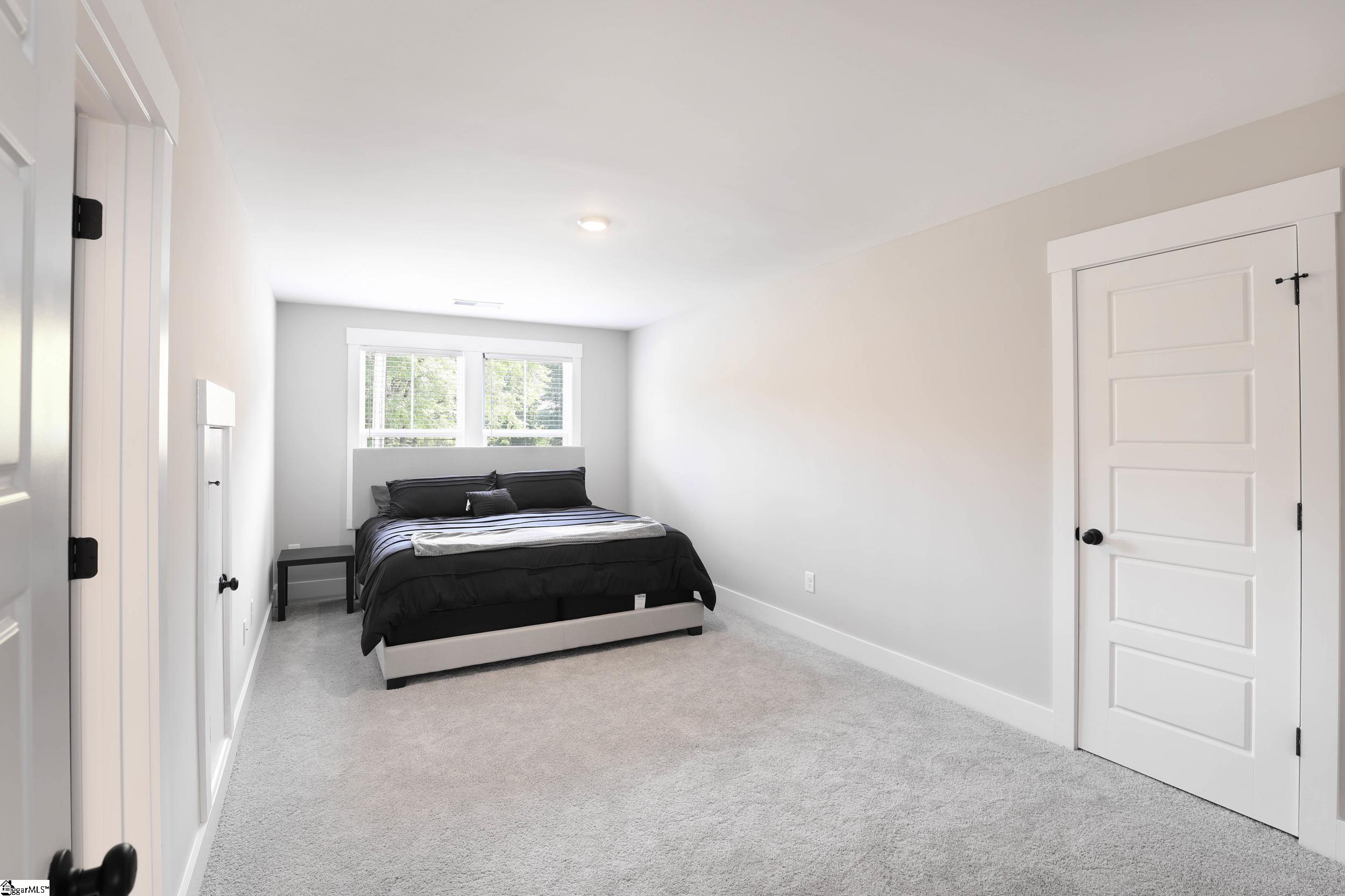 317 Breakwater Lane Seneca, SC 29678