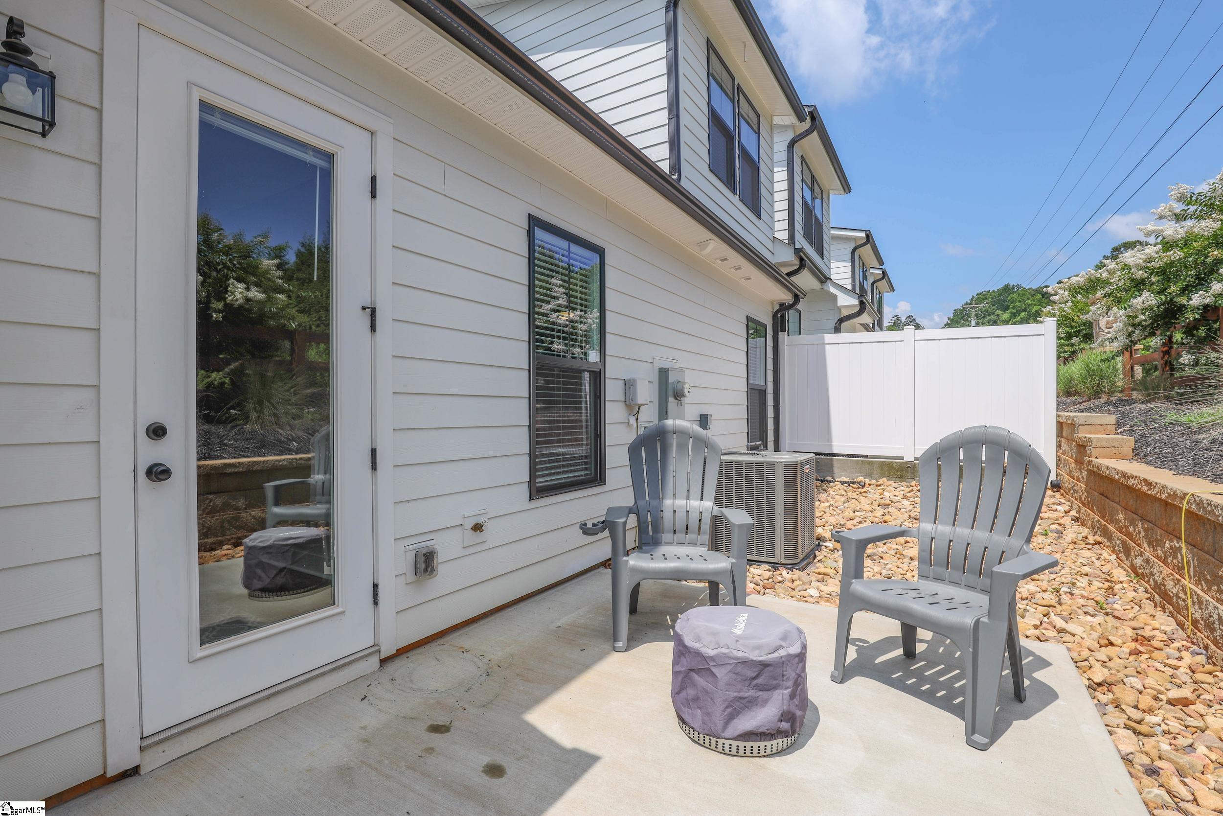 317 Breakwater Lane Seneca, SC 29678