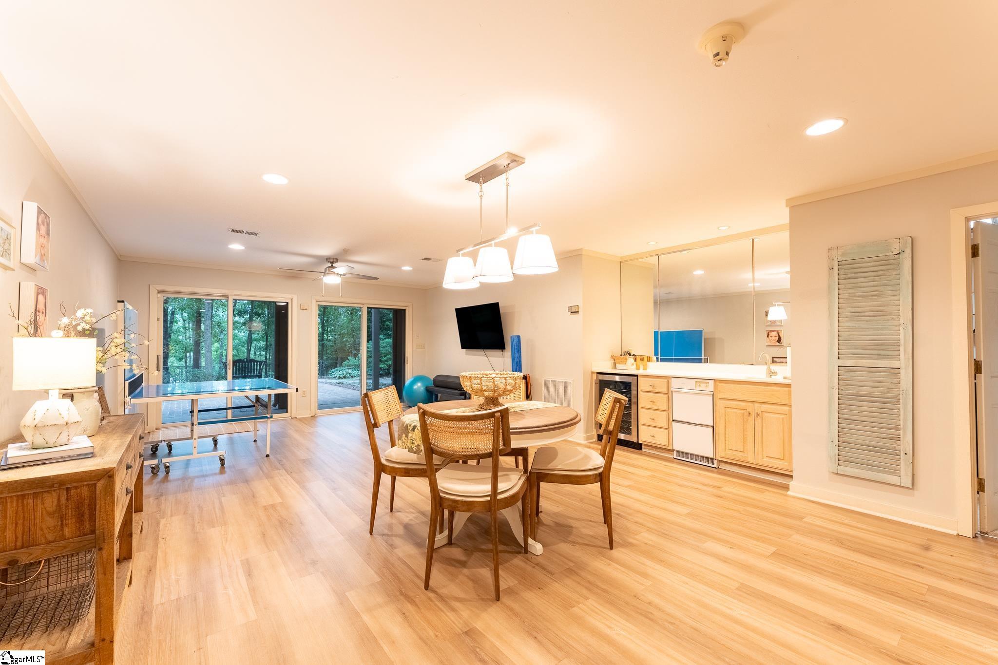 122 Paradise Circle Townville, SC 29689