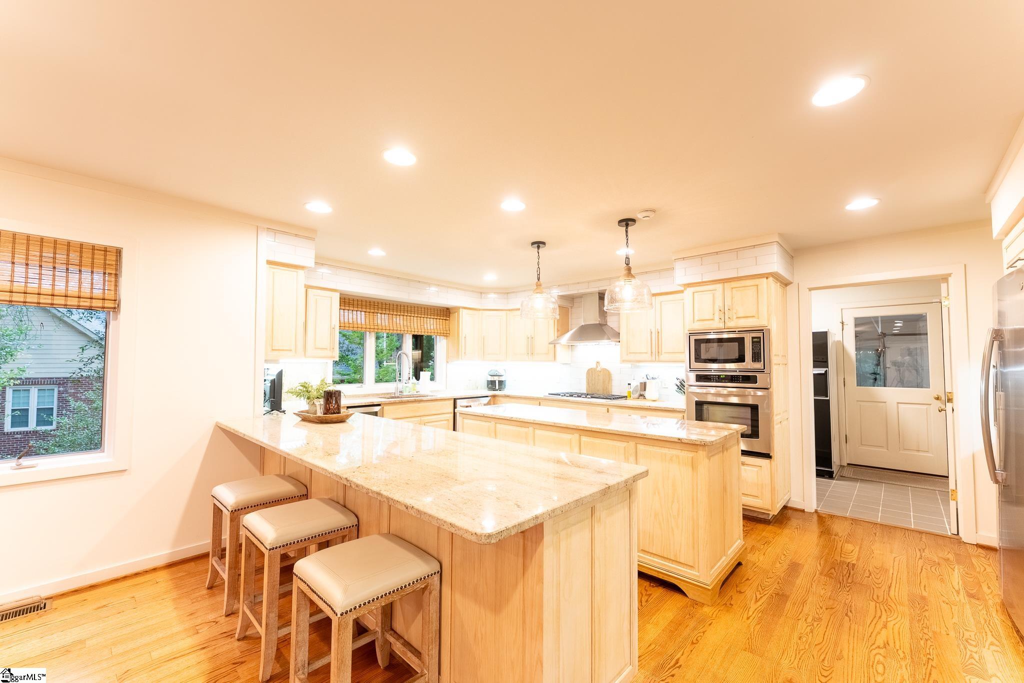 122 Paradise Circle Townville, SC 29689