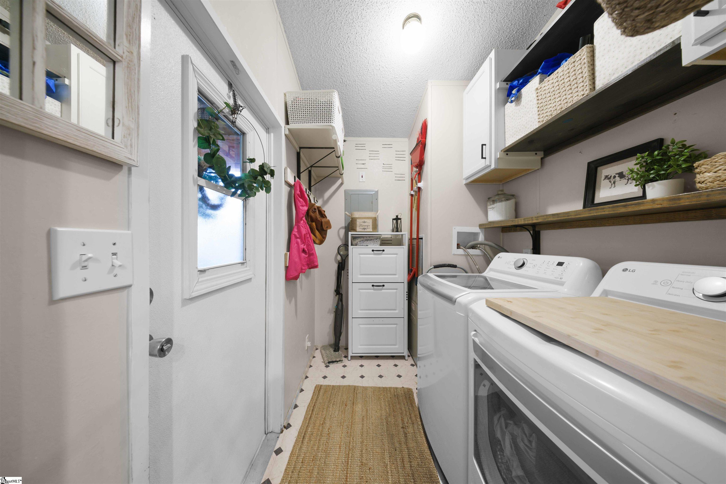 143 Perry Road Woodruff, SC 29388